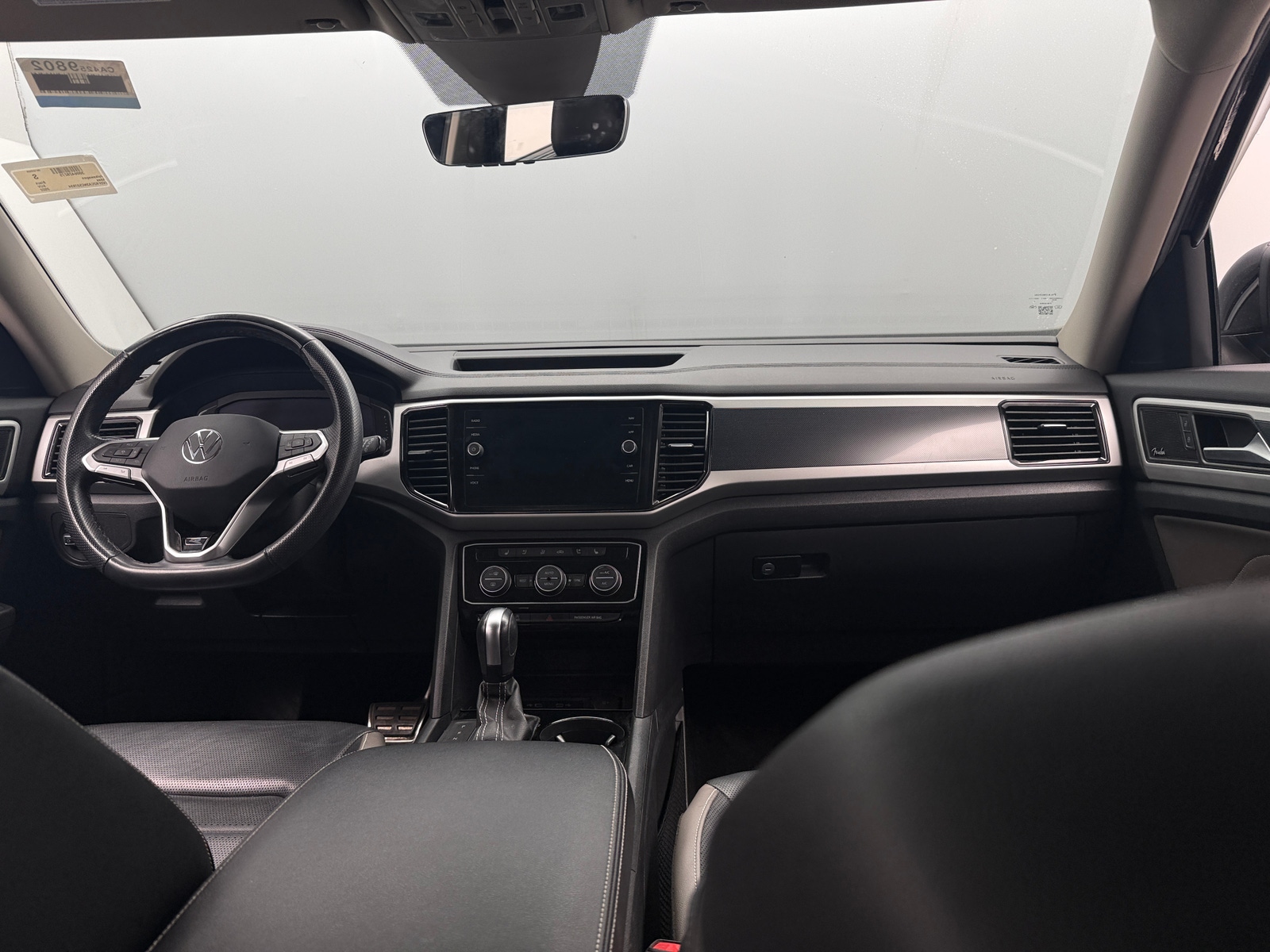 Thumbnail: 2022 Volkswagen Atlas - 3