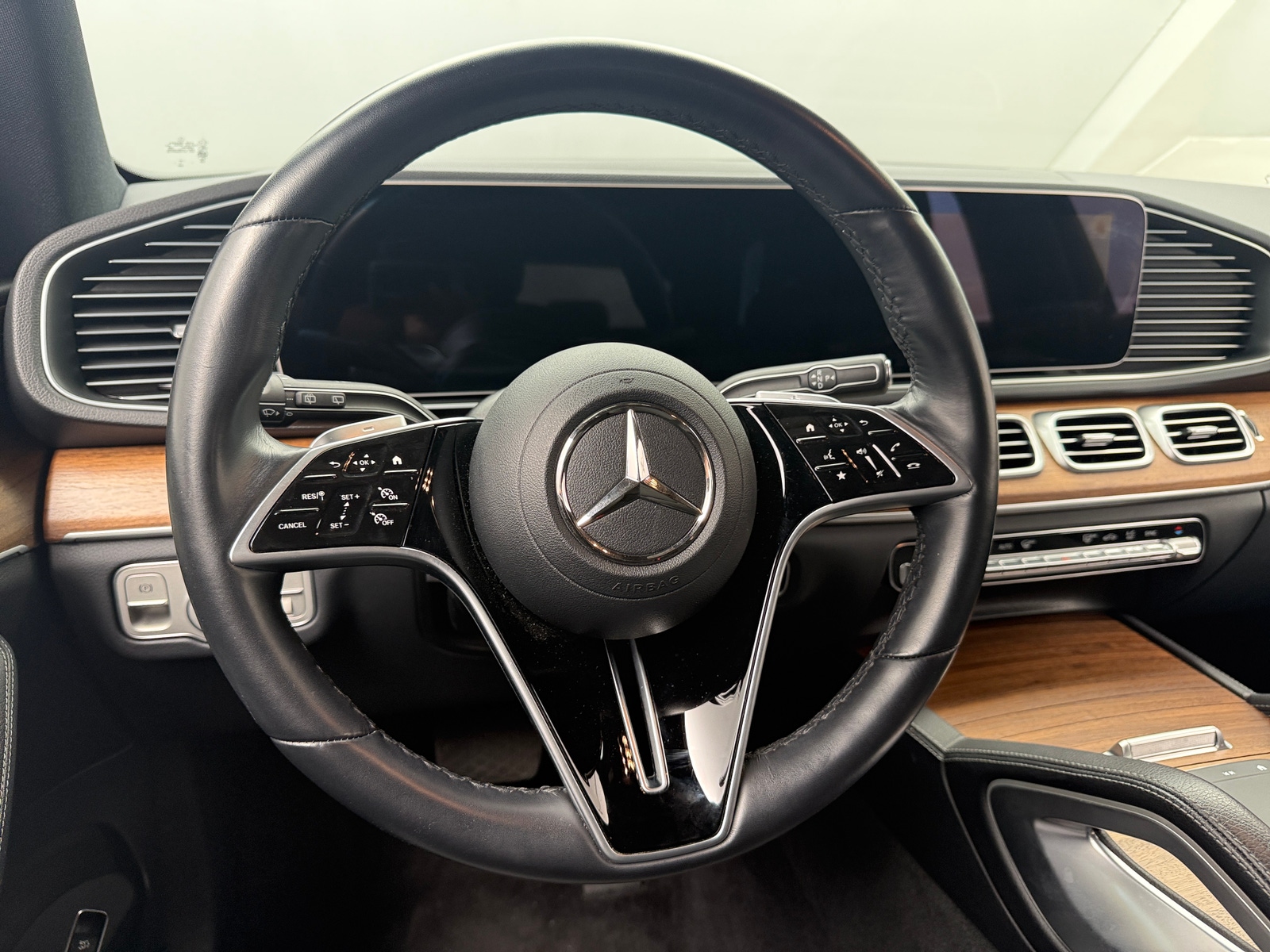Thumbnail: 2025 Mercedes-Benz GLE - 4