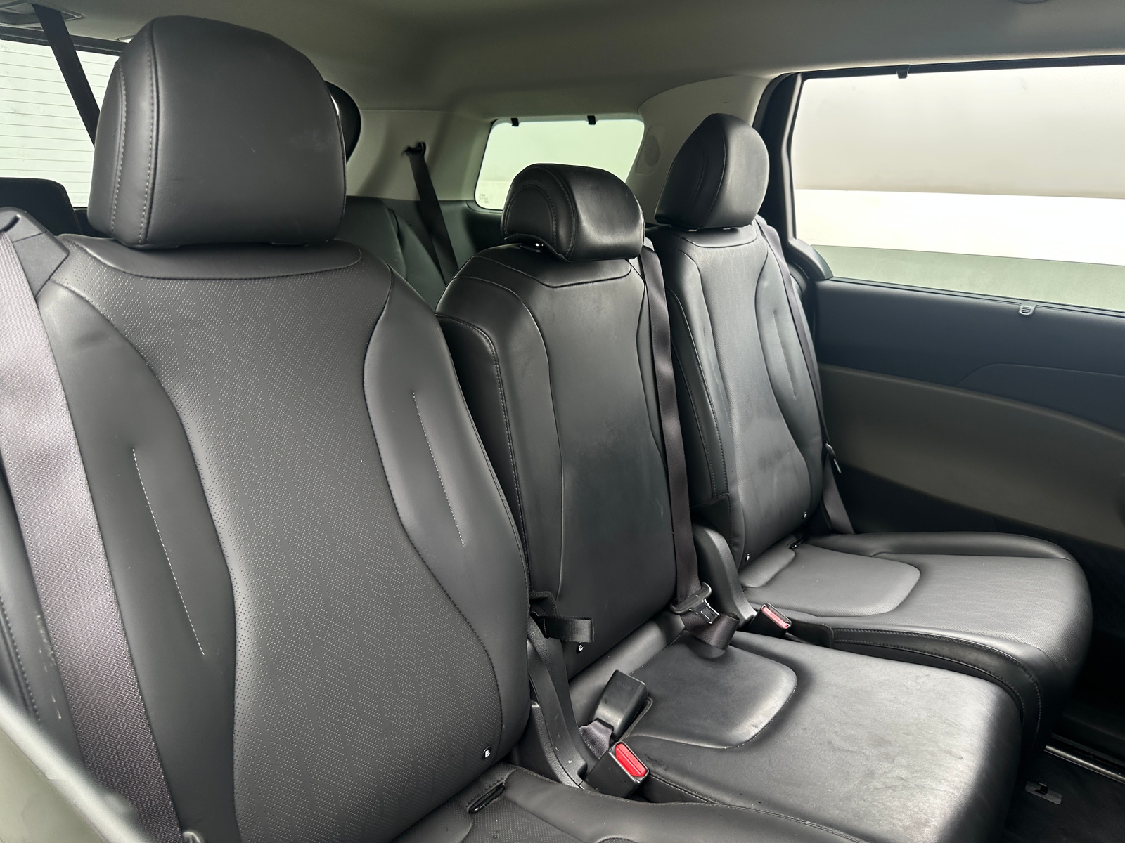 Thumbnail: 2025 Kia Carnival - 5