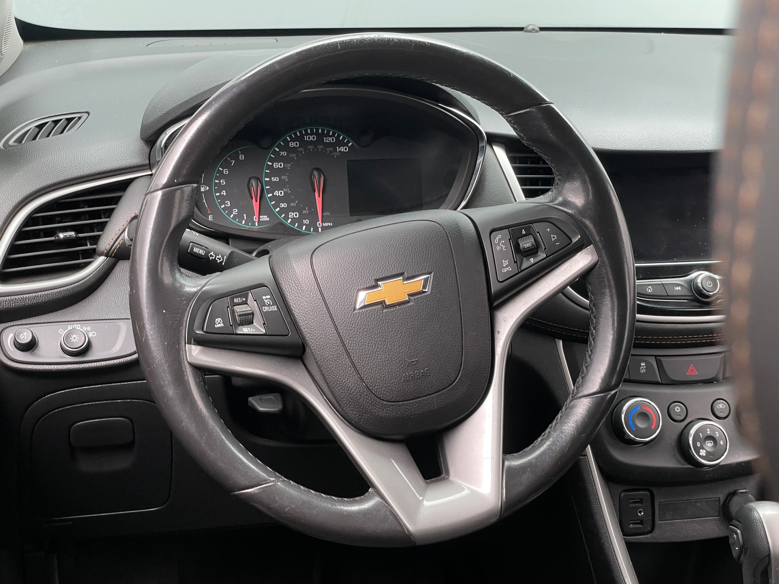 Thumbnail: 2022 Chevrolet Trax - 4