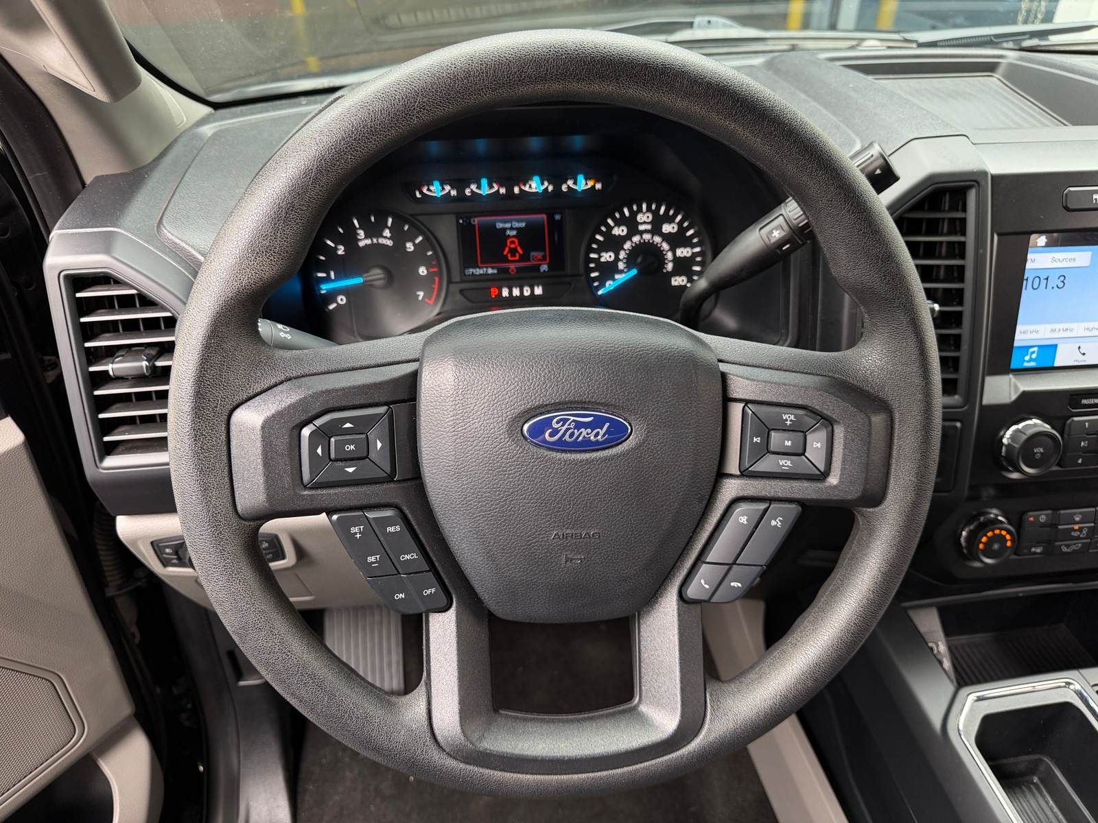 Thumbnail: 2019 Ford Econoline - 5