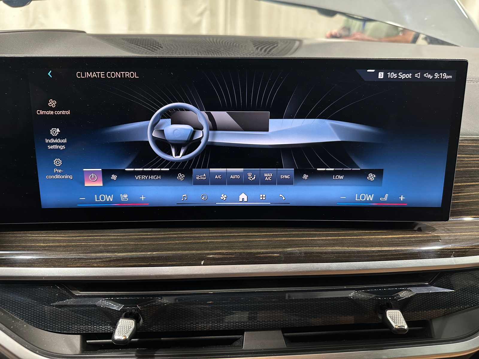 Thumbnail: 2025 BMW X5 - 3