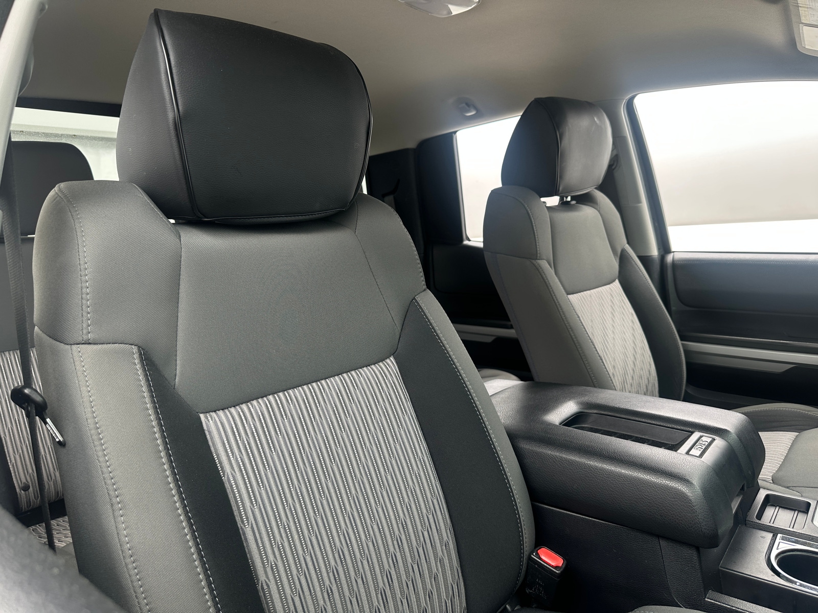 Thumbnail: 2017 Toyota Tundra - 2
