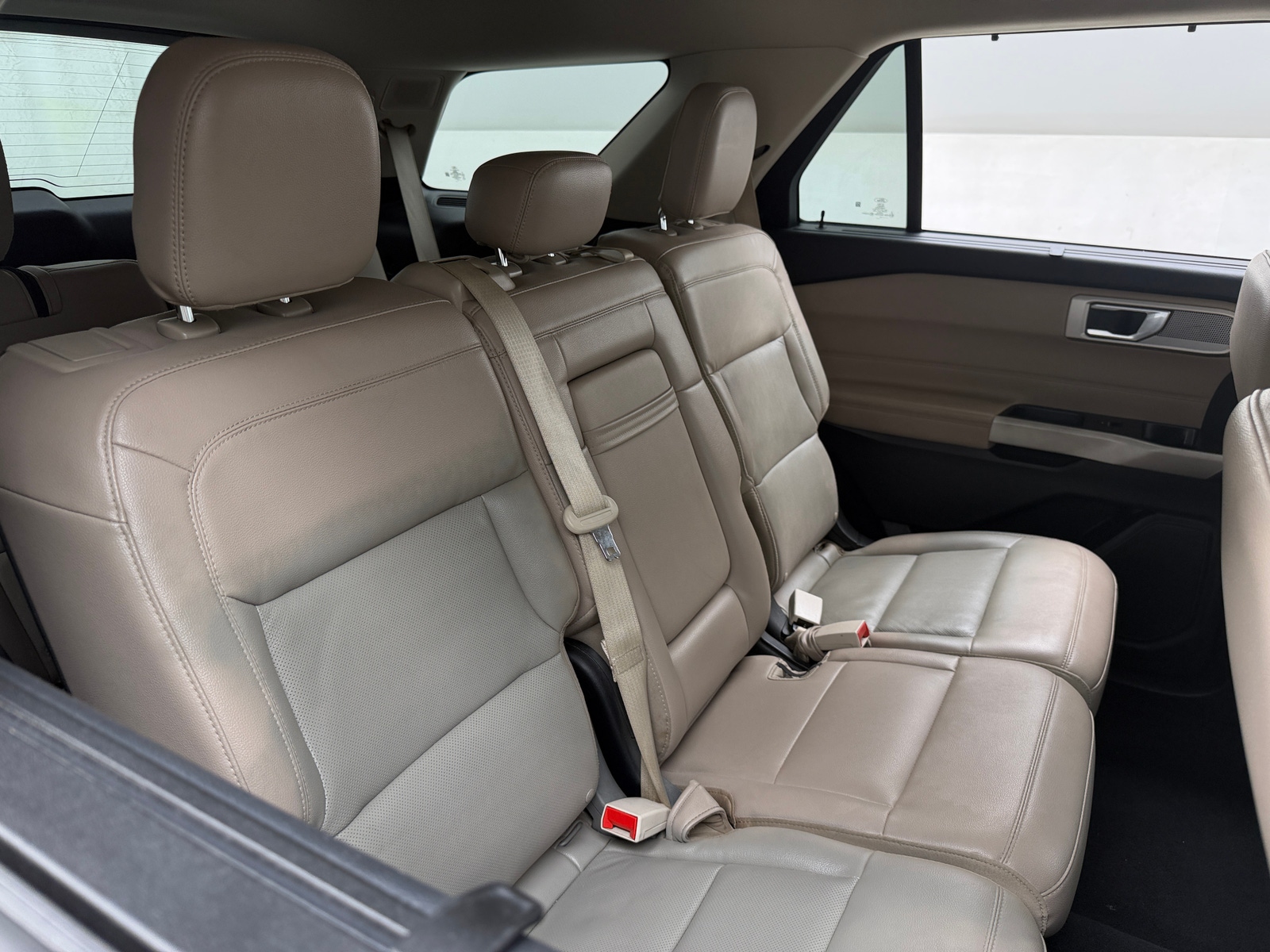 Thumbnail: 2021 Ford Explorer - 5