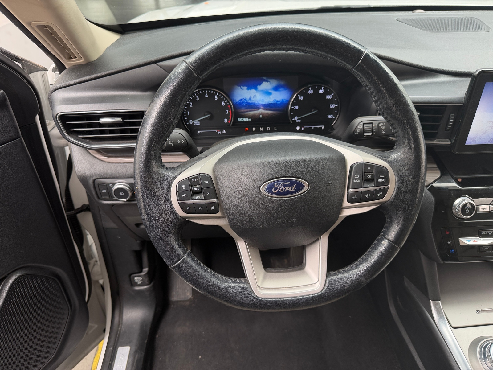 Thumbnail: 2021 Ford Explorer - 4