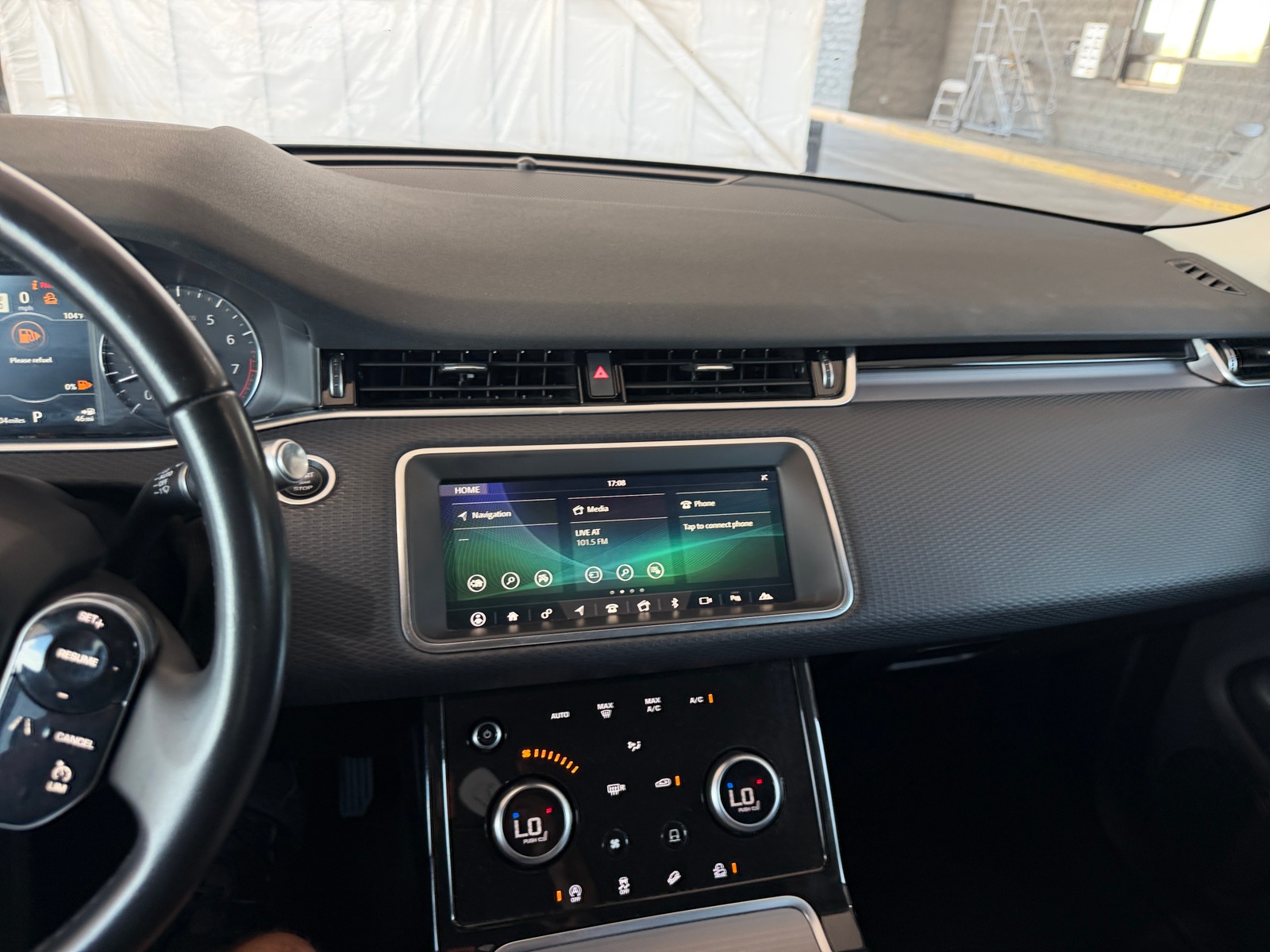 Thumbnail: 2020 Land Rover Range Rover Evoque - 4