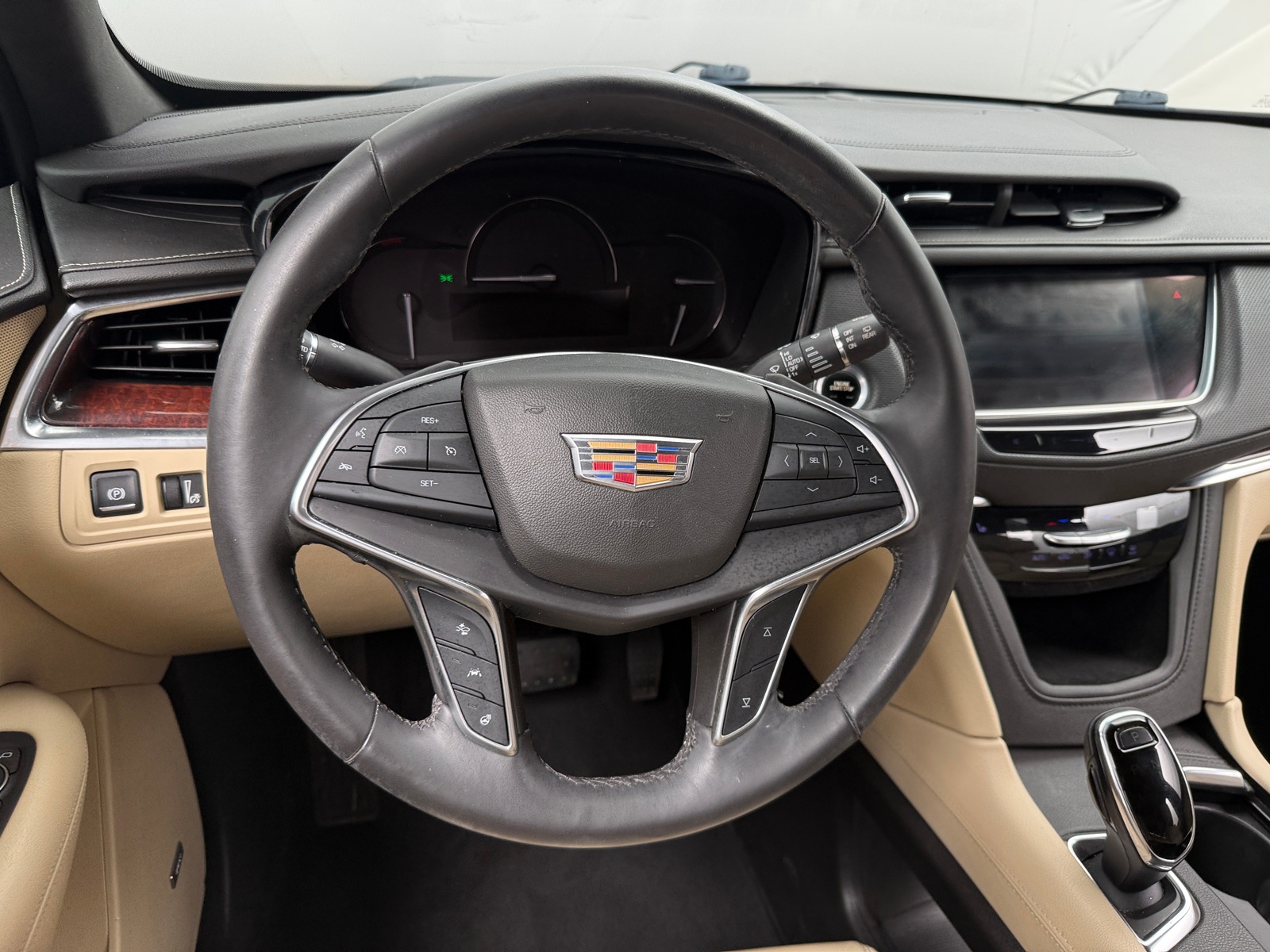 Thumbnail: 2017 Cadillac XT5 - 4