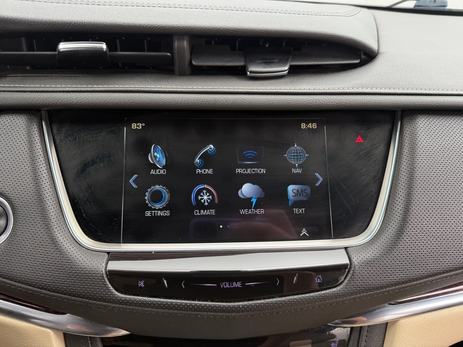 Thumbnail: 2017 Cadillac XT5 - 3