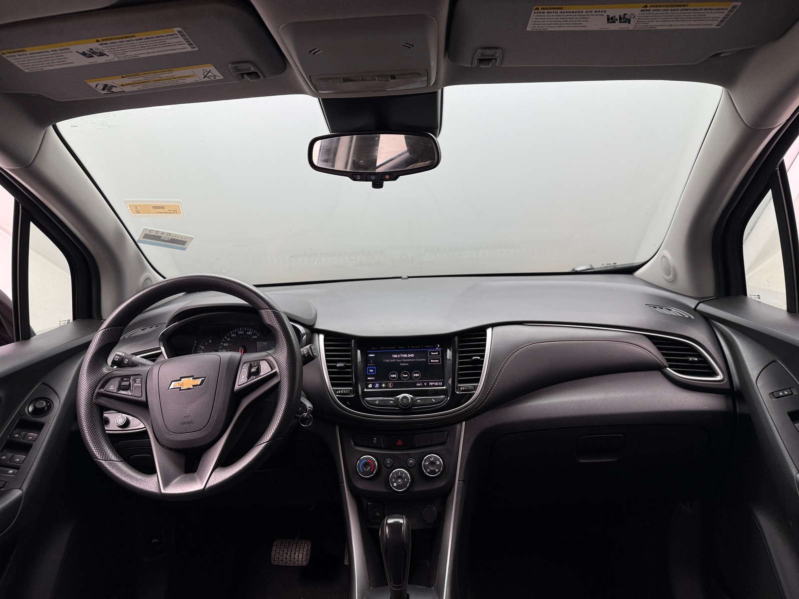 Thumbnail: 2022 Chevrolet Trax - 3