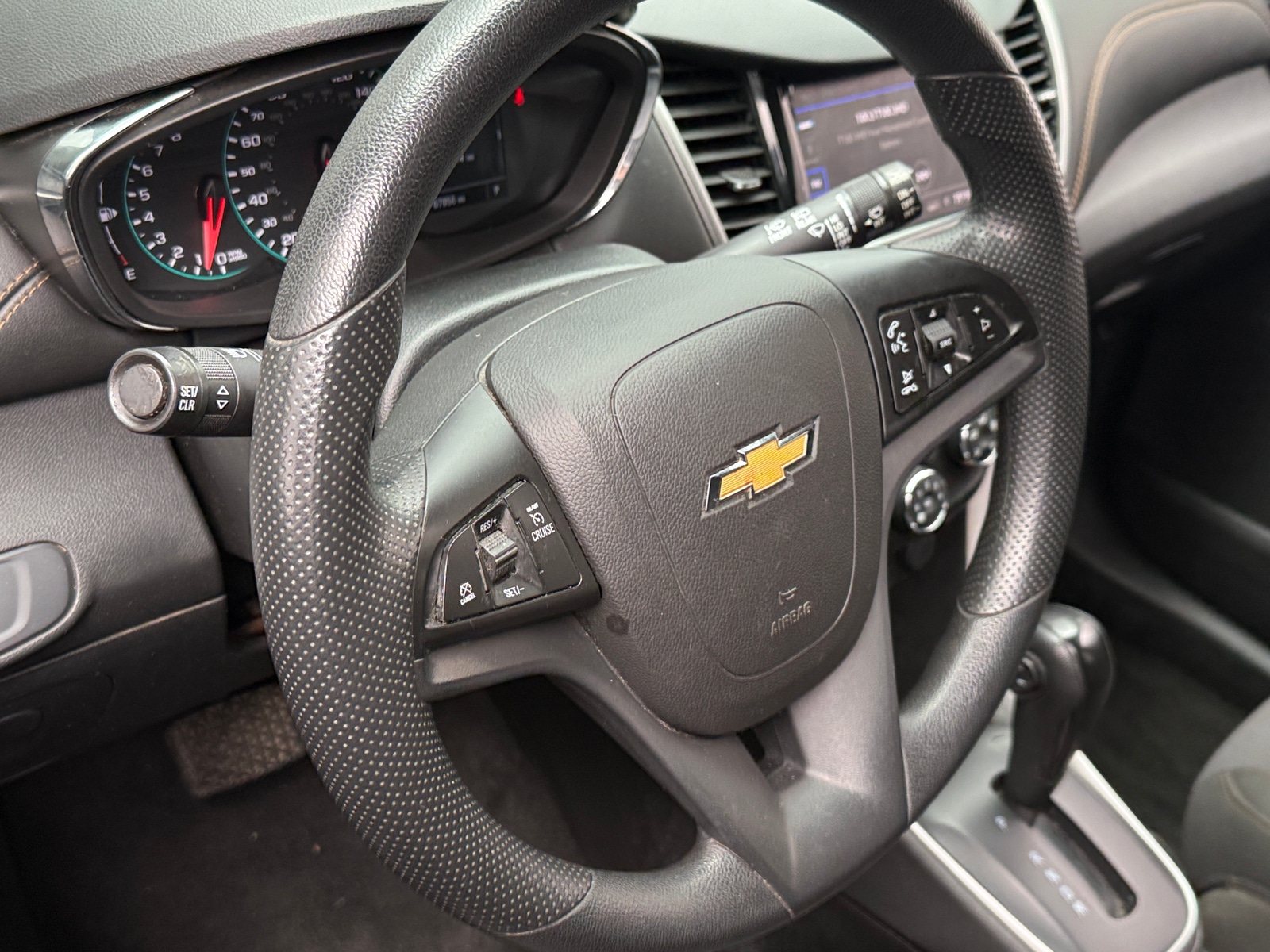 Thumbnail: 2022 Chevrolet Trax - 5