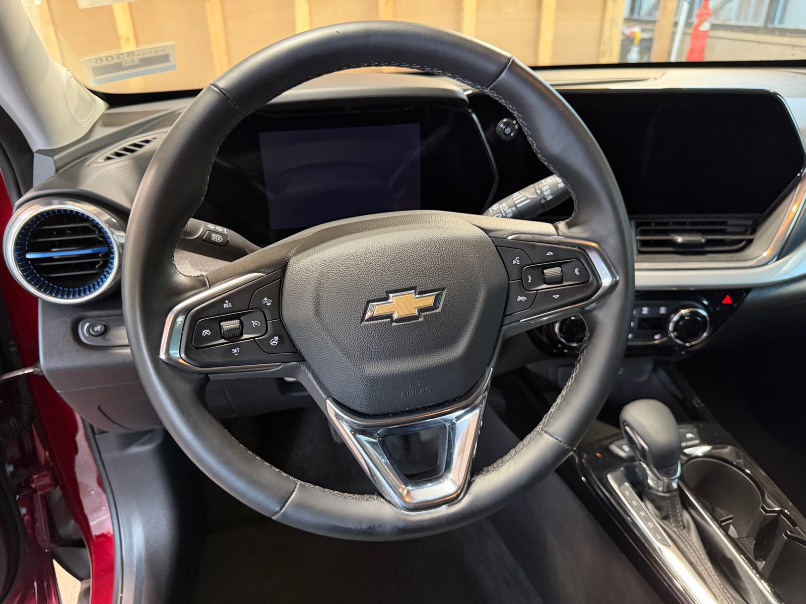 Thumbnail: 2025 Chevrolet Trax - 4
