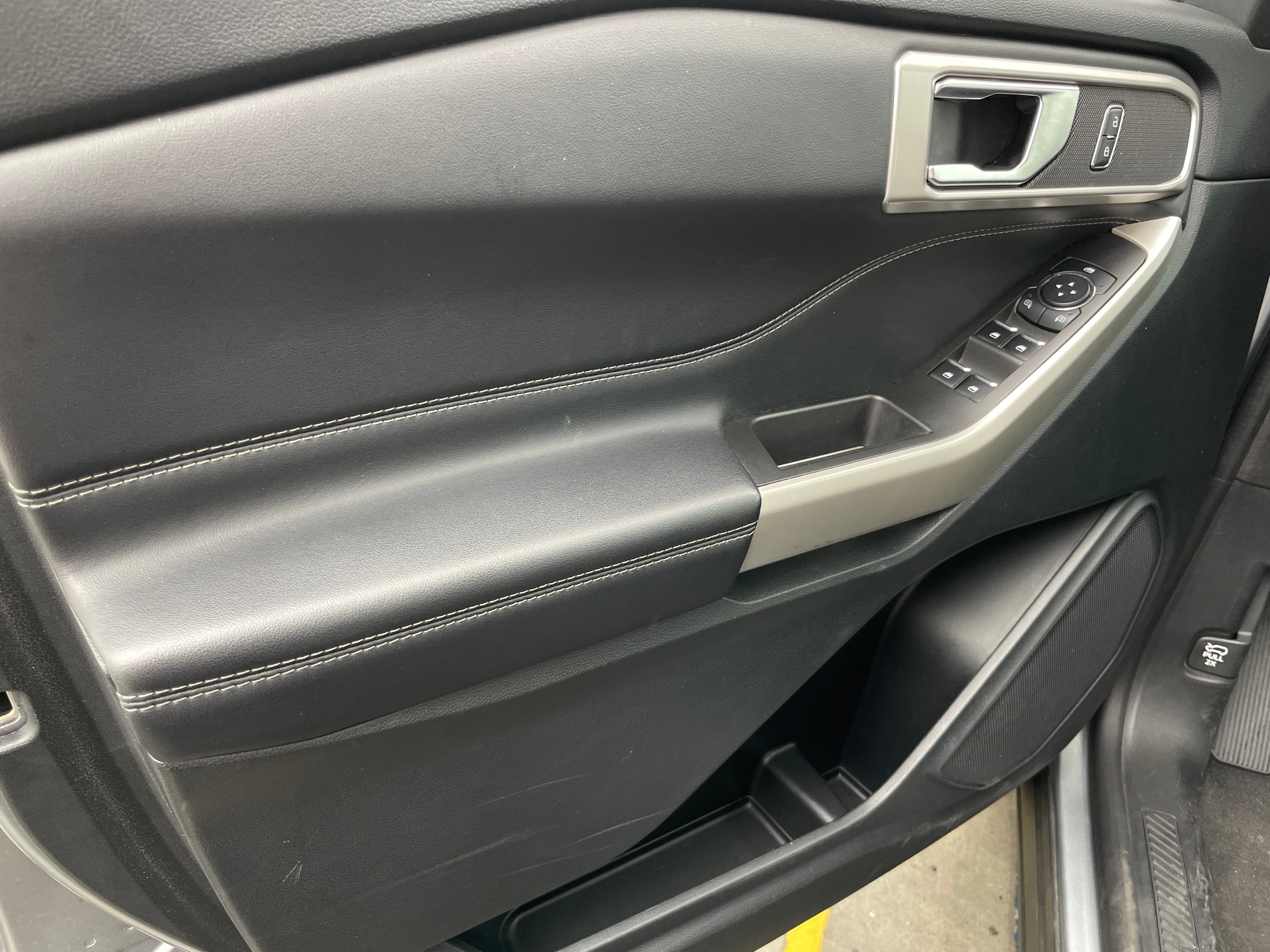 2024 Ford Explorer XLT - Photo 10