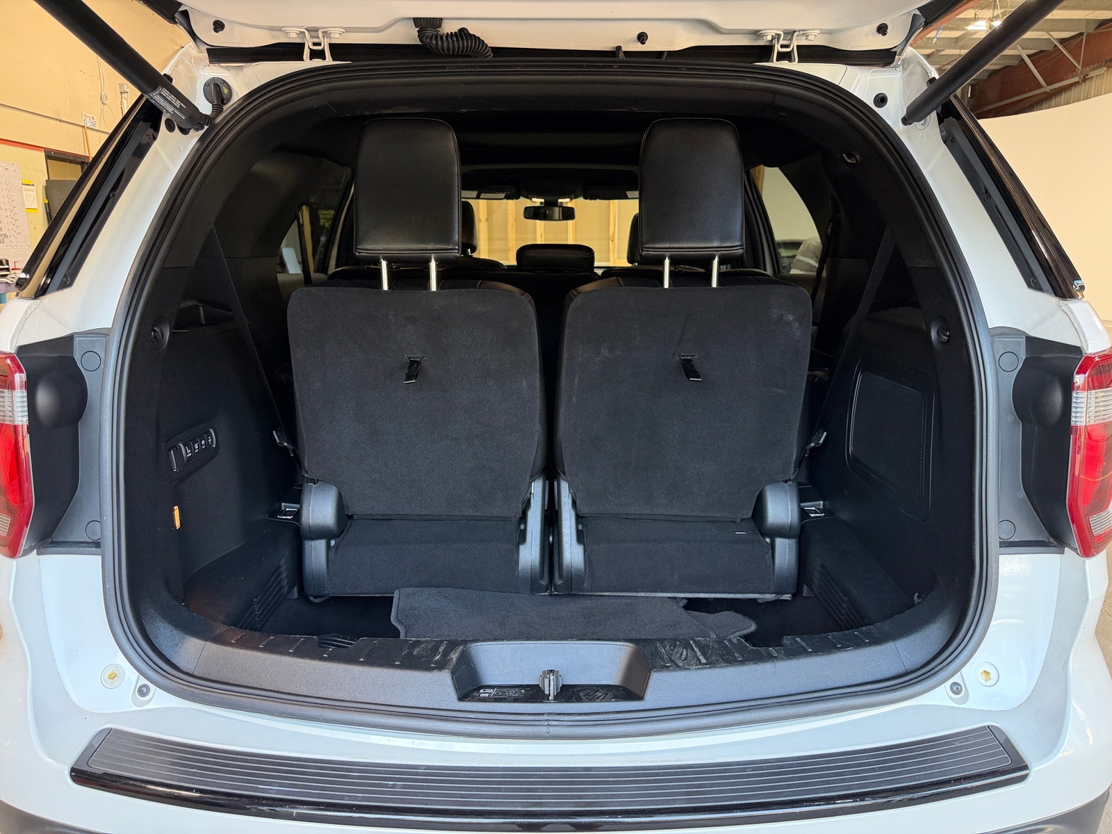 Thumbnail: 2018 Ford Explorer - 6