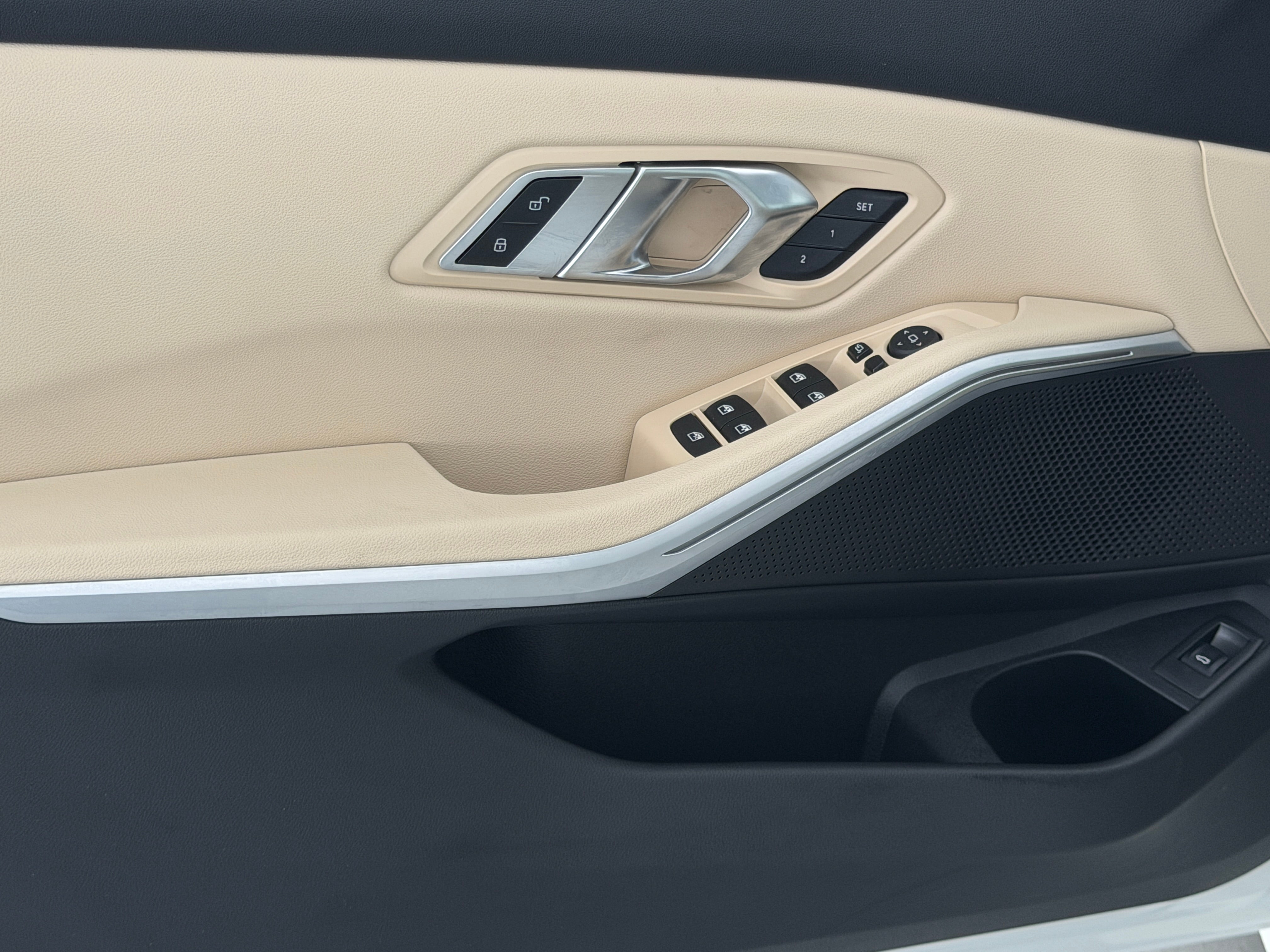 2023 BMW 3 Series 330i - Photo 8