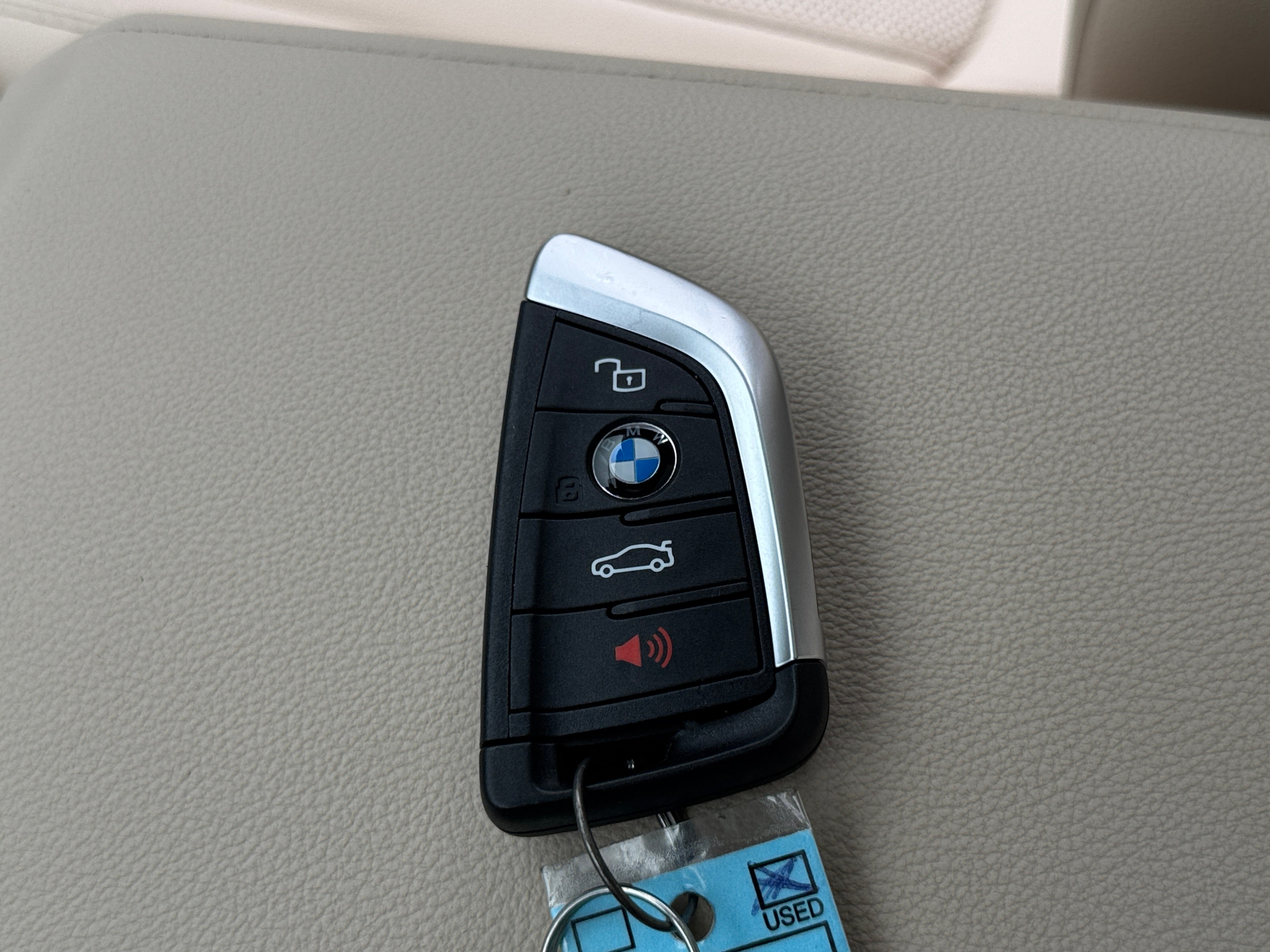 2023 BMW 3 Series 330i - Photo 12