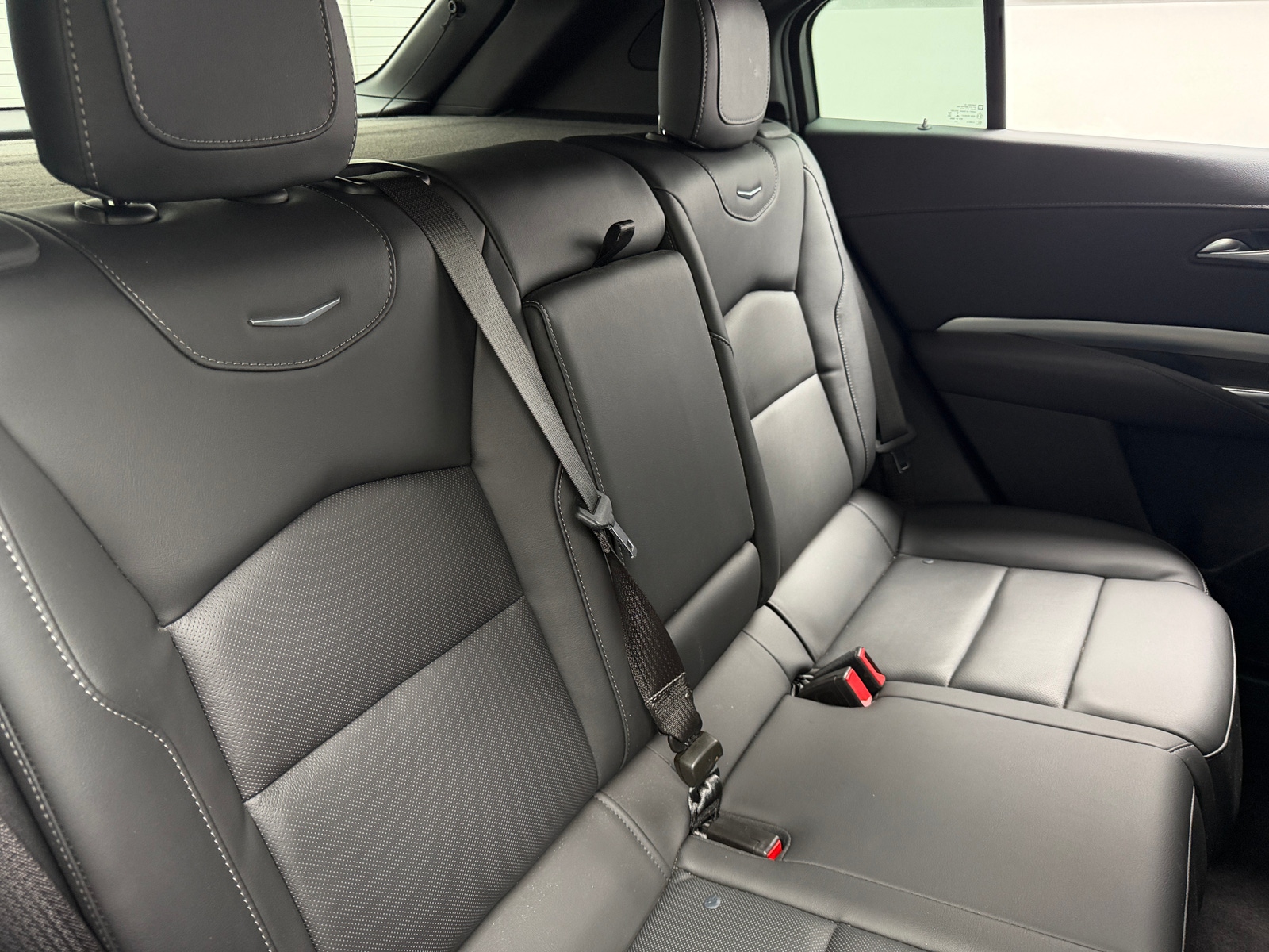 Thumbnail: 2023 Cadillac XT4 - 5