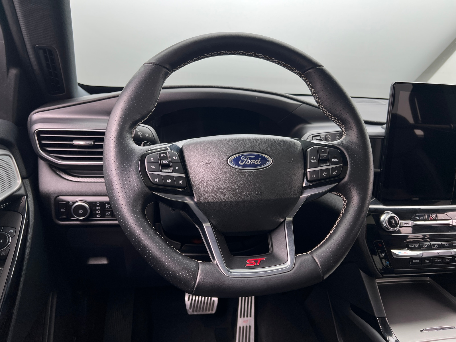 Thumbnail: 2023 Ford Explorer - 4