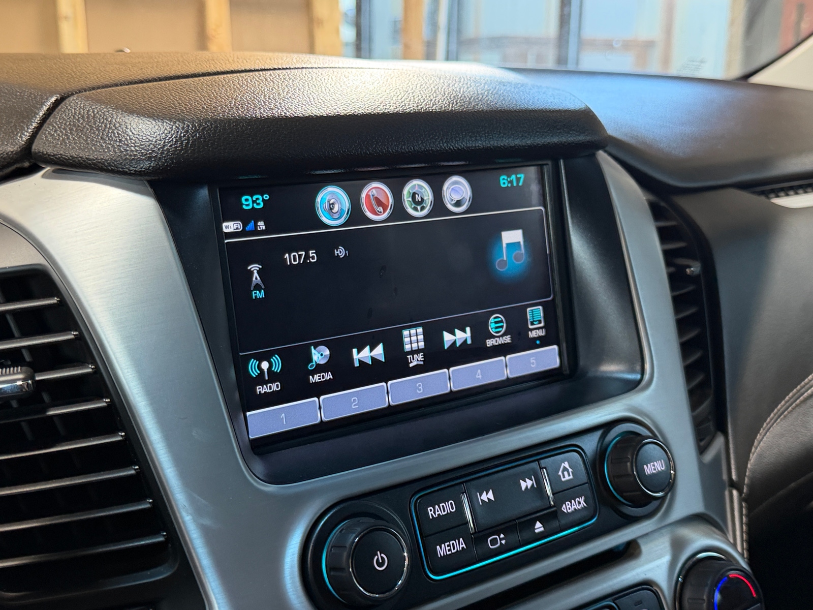 Thumbnail: 2019 GMC Yukon - 3
