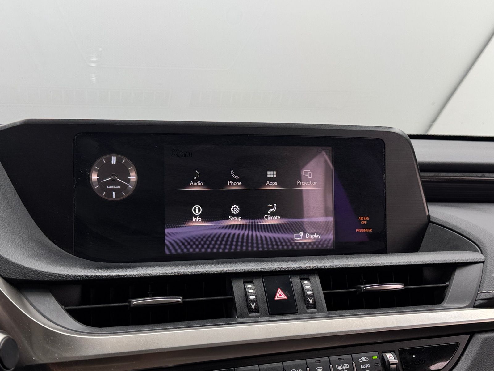 Thumbnail: 2021 Lexus ES - 4