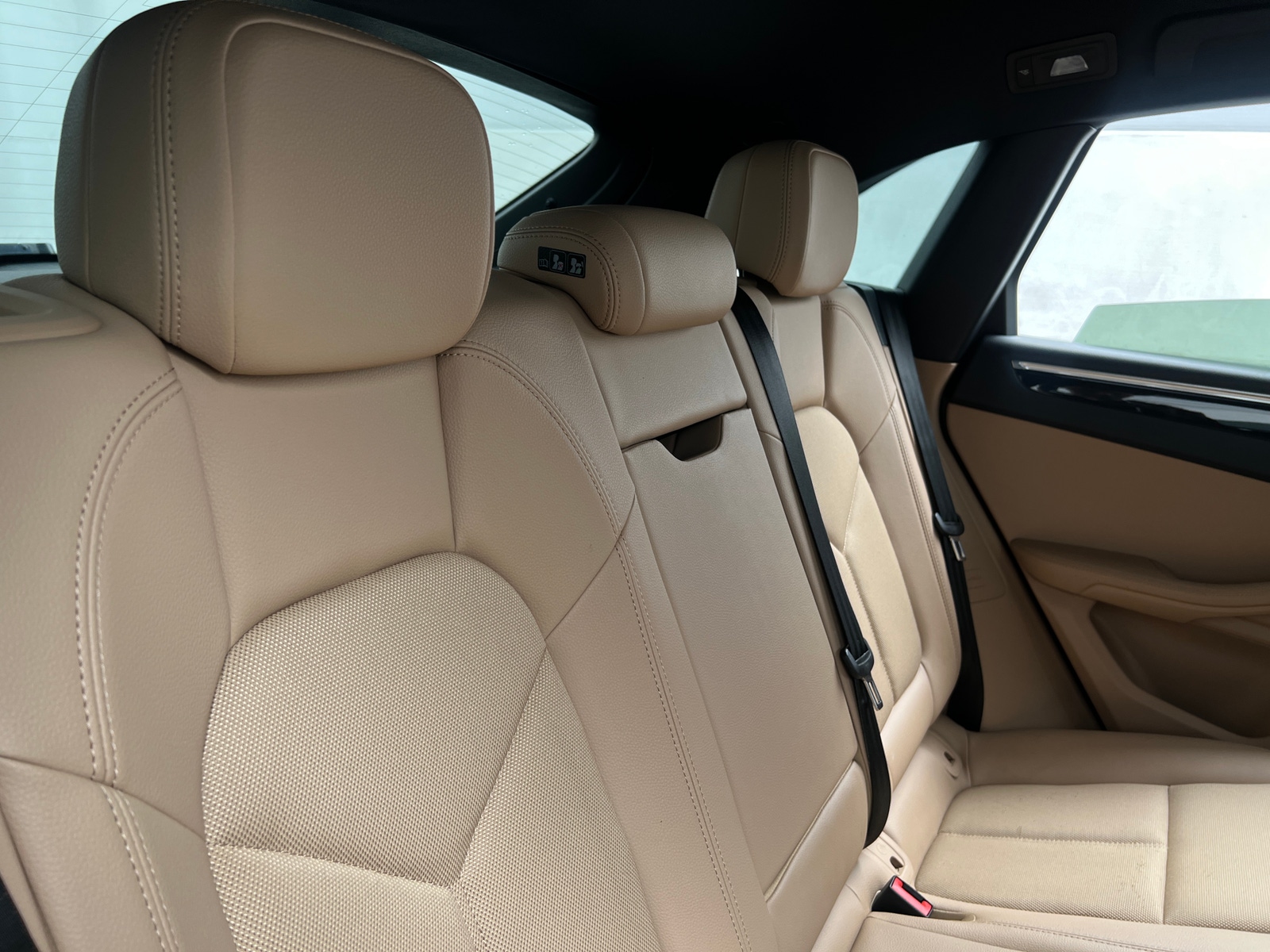 Thumbnail: 2024 Porsche Macan - 5