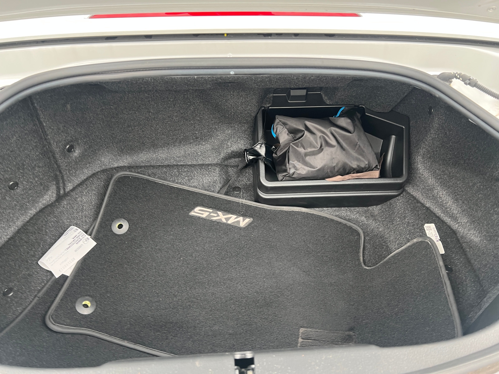 Thumbnail: 2019 Mazda MX-5 Miata - 5