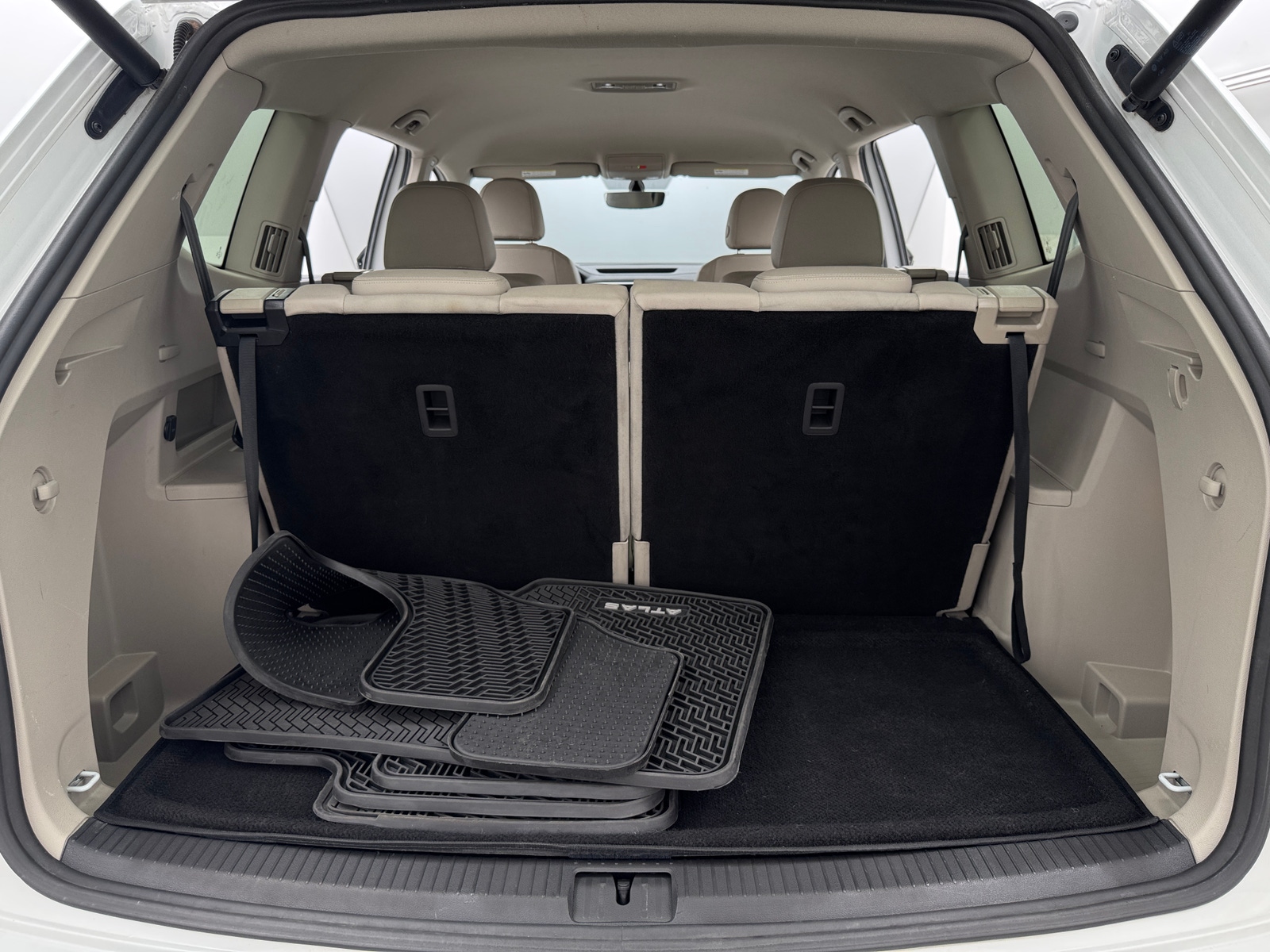 Thumbnail: 2021 Volkswagen Atlas - 6