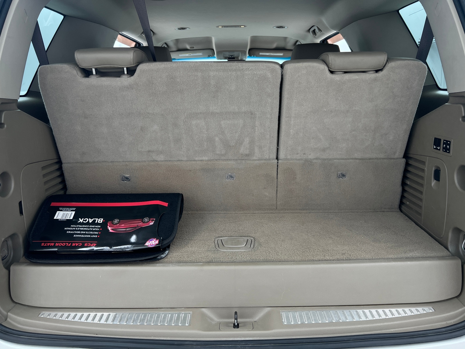 Thumbnail: 2018 Chevrolet Tahoe - 6