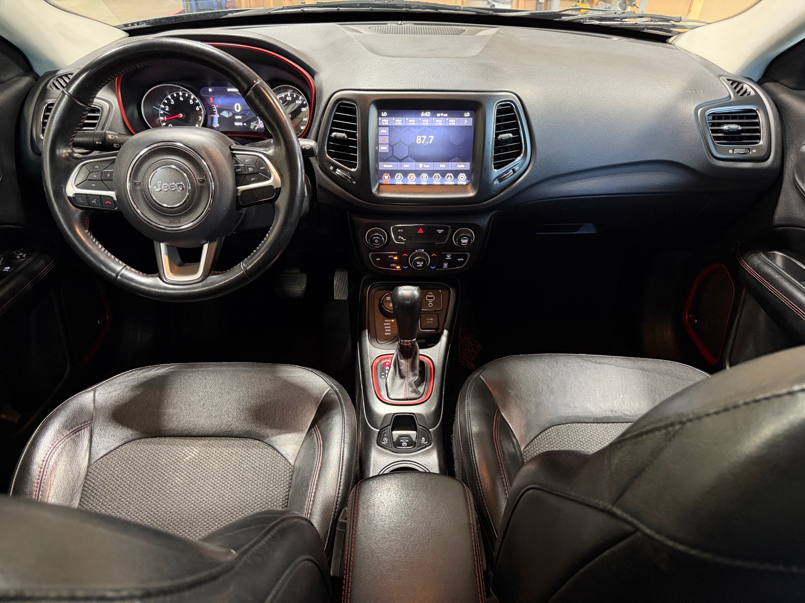 Thumbnail: 2018 Jeep Compass - 3