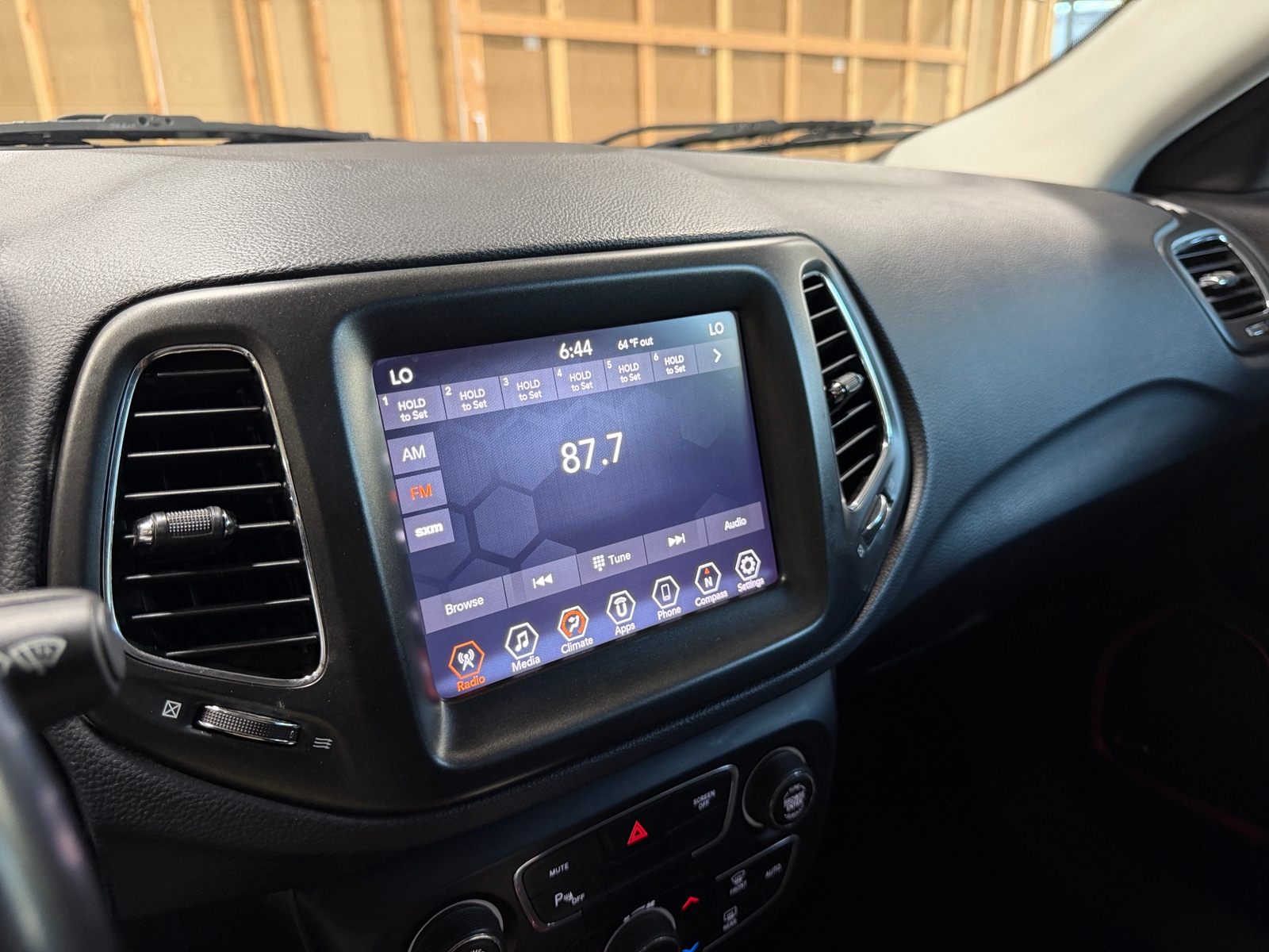 Thumbnail: 2018 Jeep Compass - 4