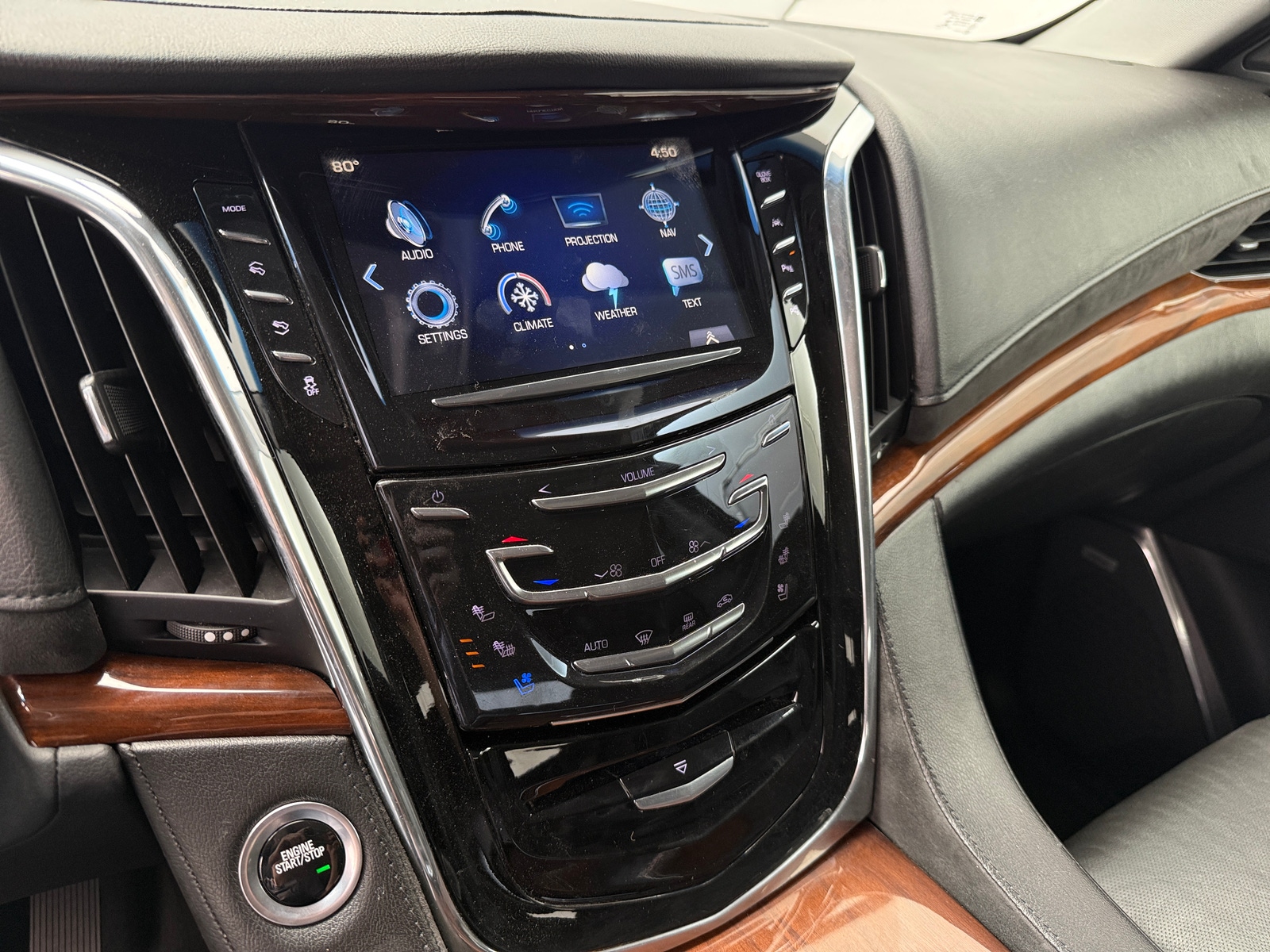 Thumbnail: 2018 Cadillac Escalade - 3