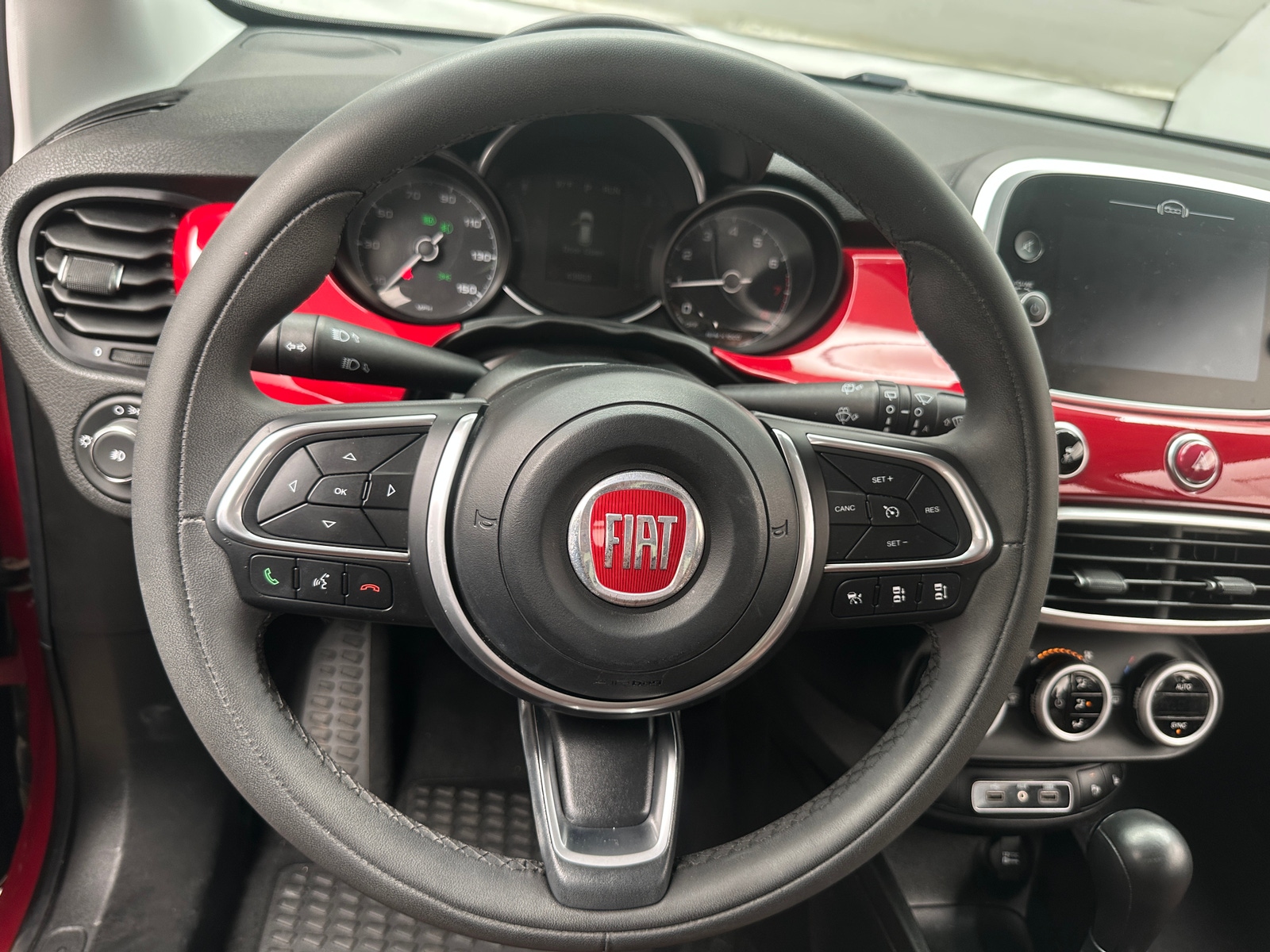 Thumbnail: 2019 Fiat 500X - 4