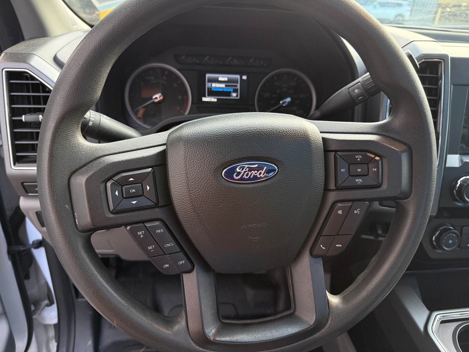 Thumbnail: 2022 Ford Econoline - 5