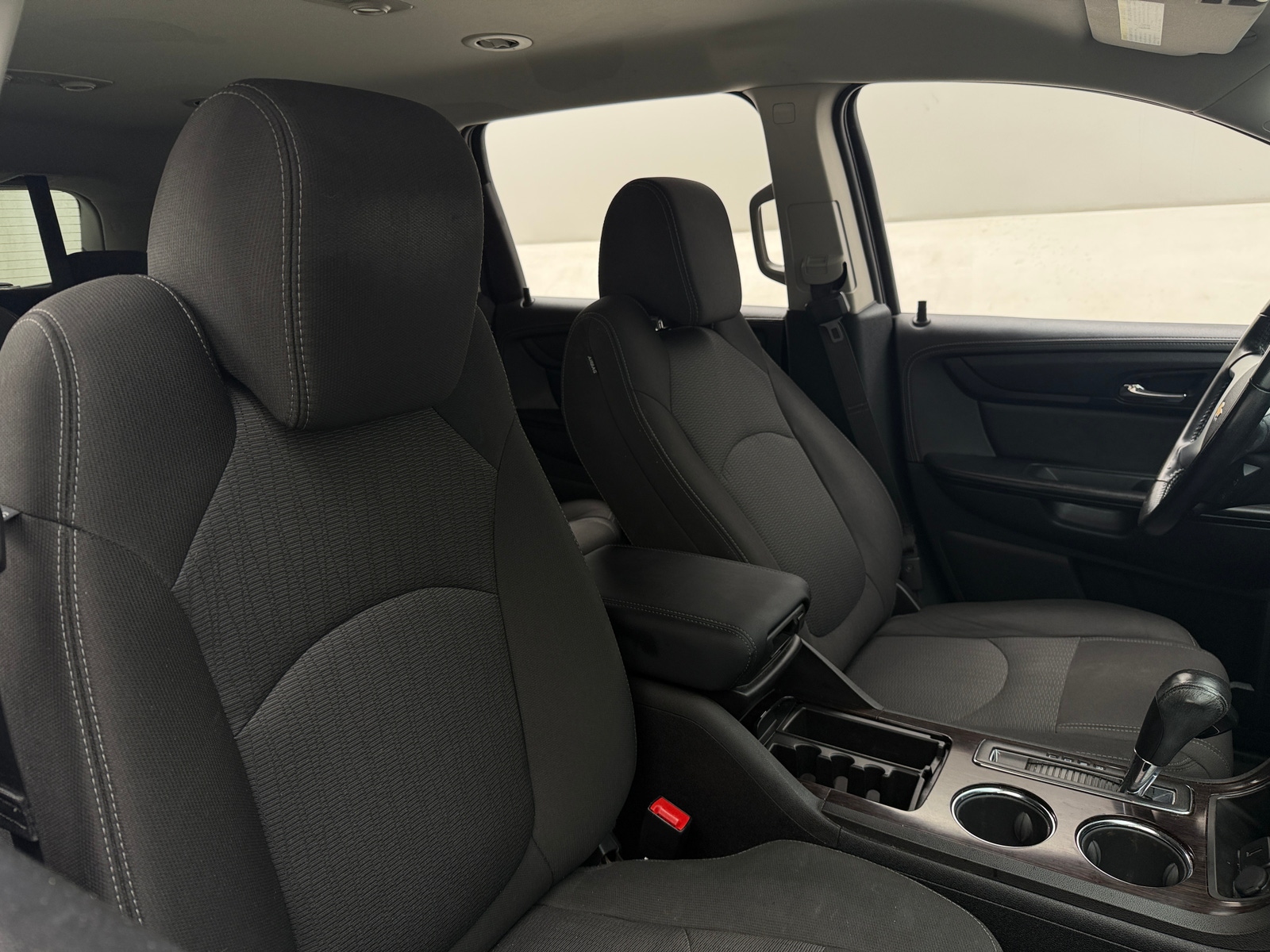 Thumbnail: 2017 Chevrolet Traverse - 2