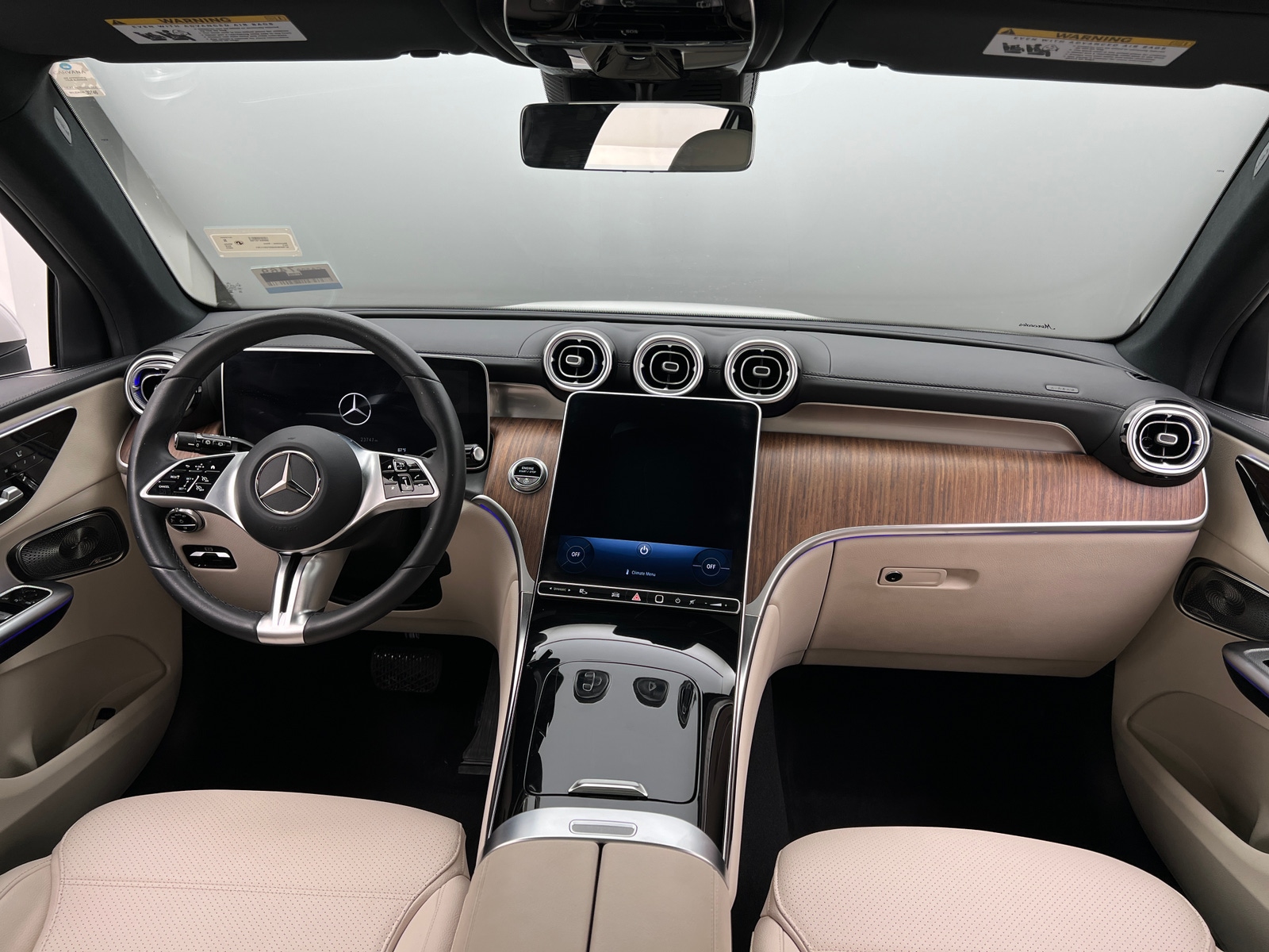 Thumbnail: 2023 Mercedes-Benz GLC - 2
