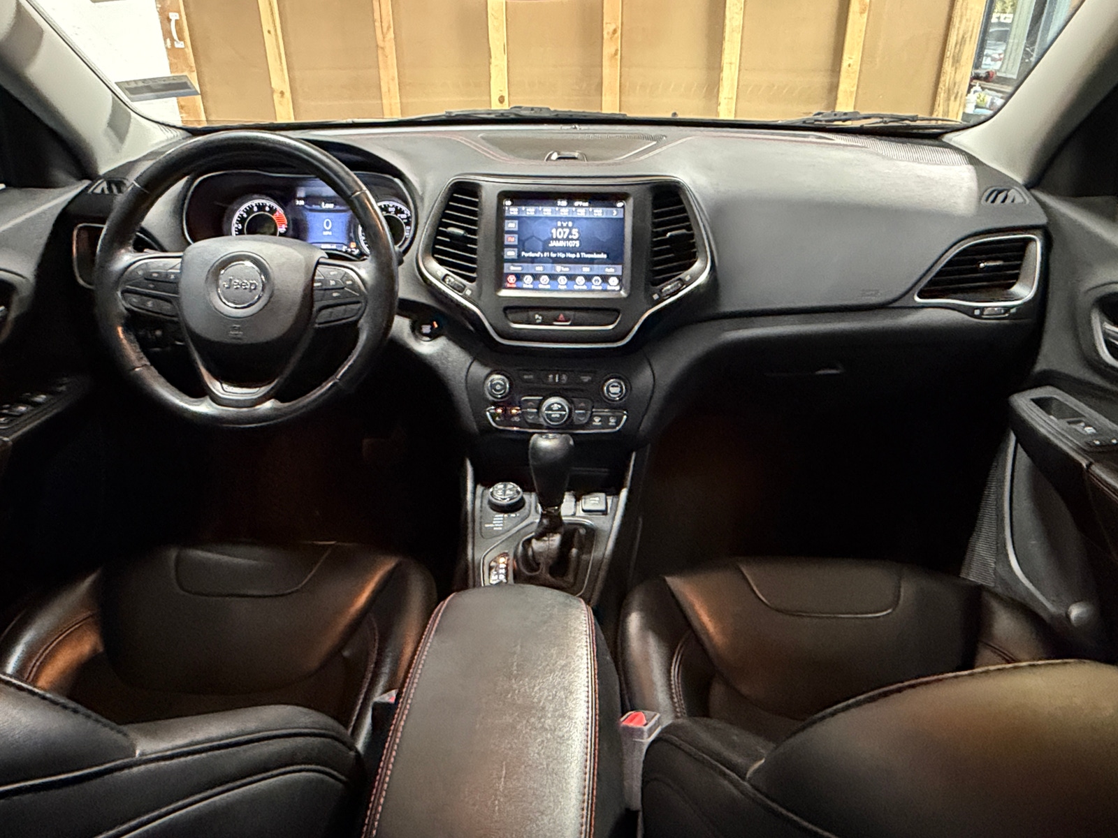 Thumbnail: 2019 Jeep Cherokee - 3