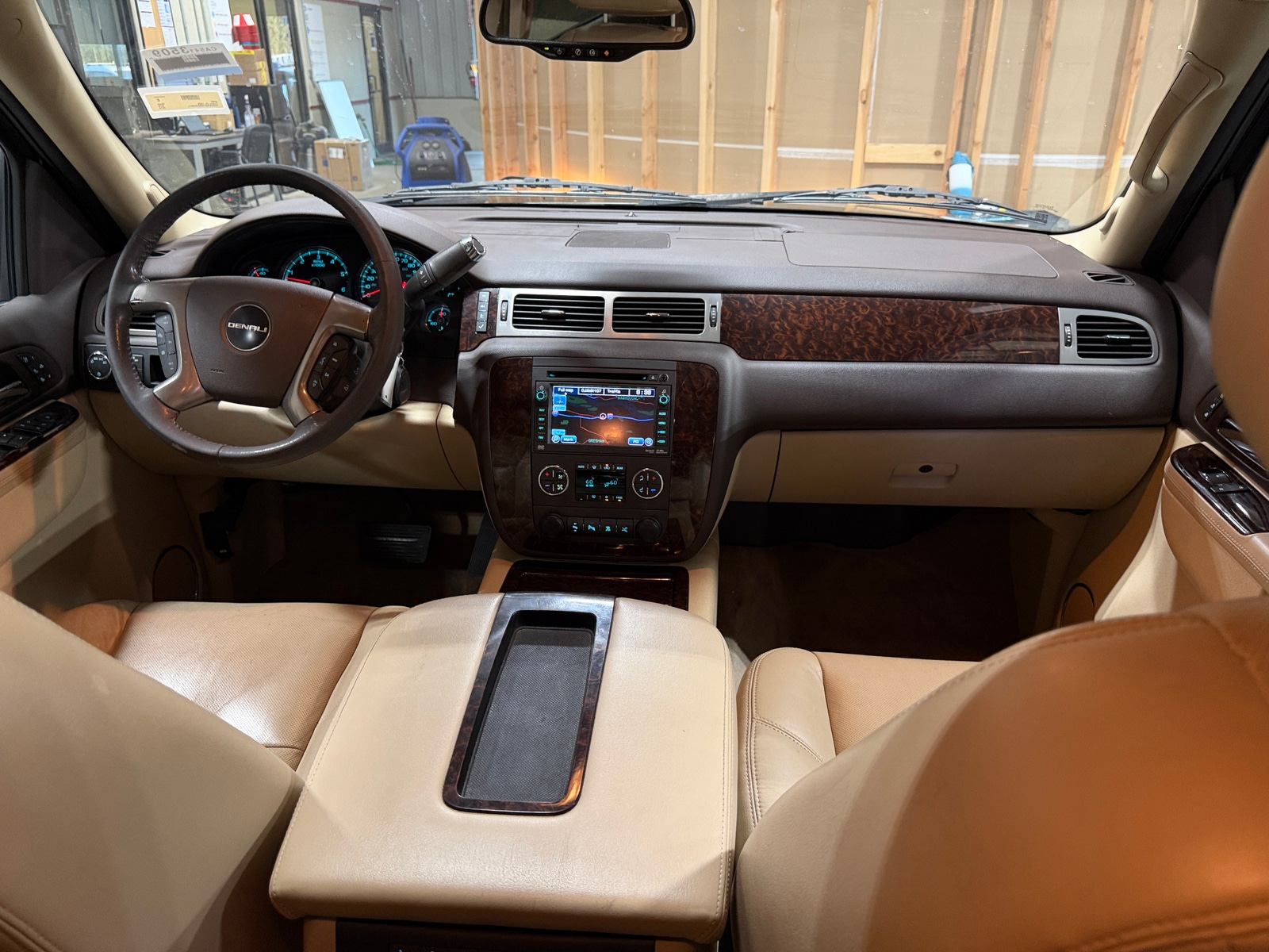 Thumbnail: 2010 GMC Yukon XL - 2