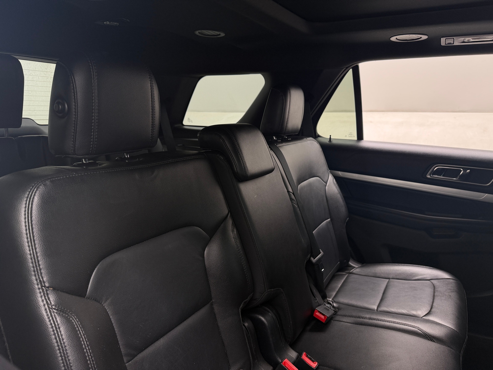 Thumbnail: 2016 Ford Explorer - 5