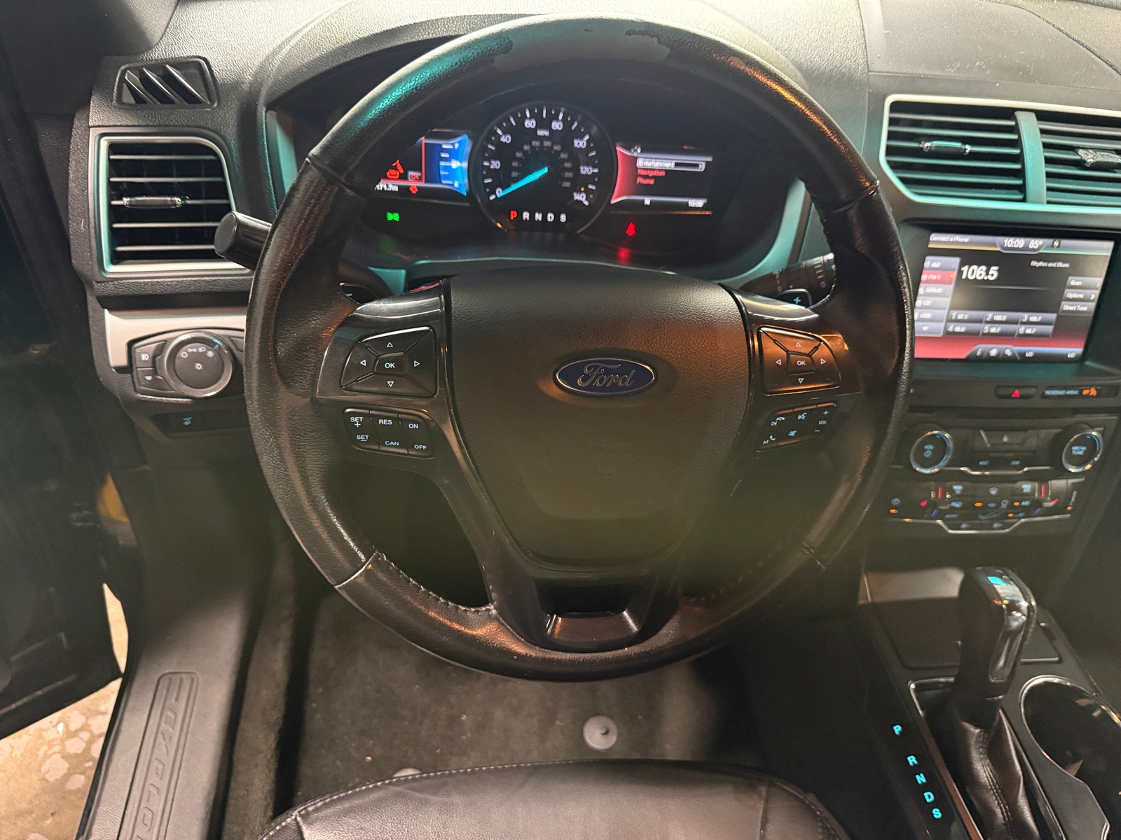 Thumbnail: 2016 Ford Explorer - 4