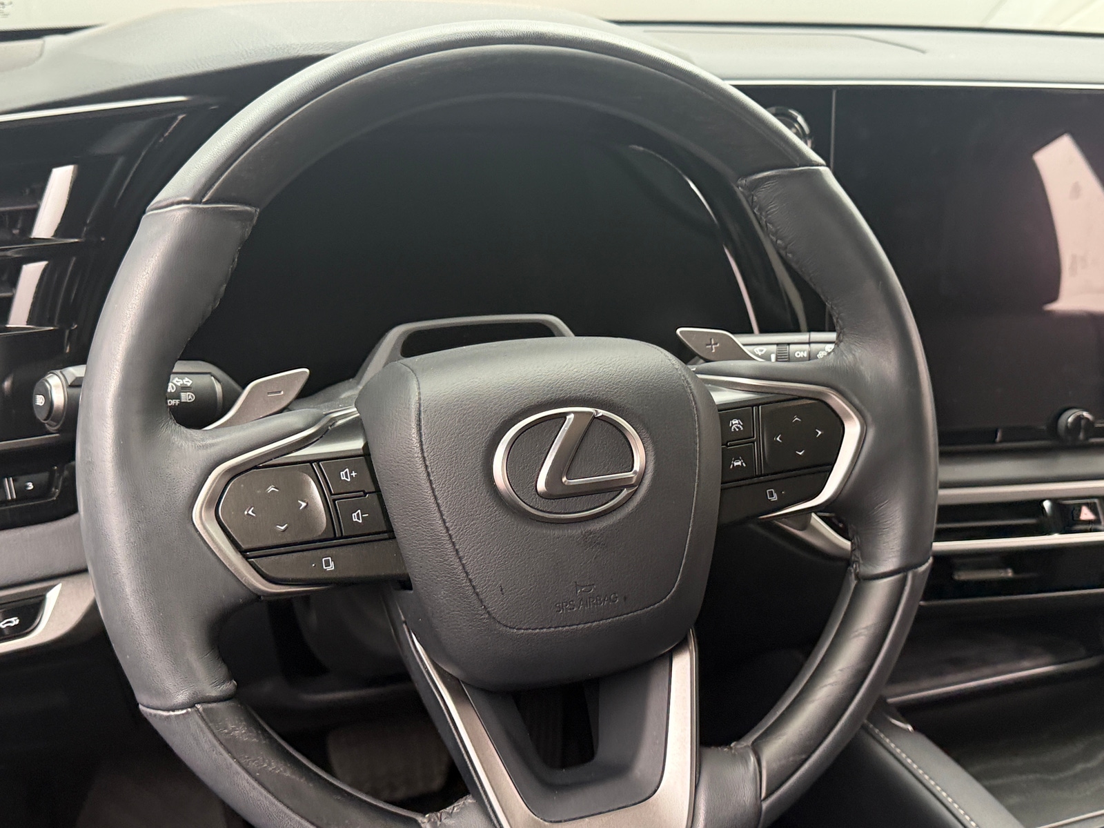Thumbnail: 2023 Lexus RX - 4