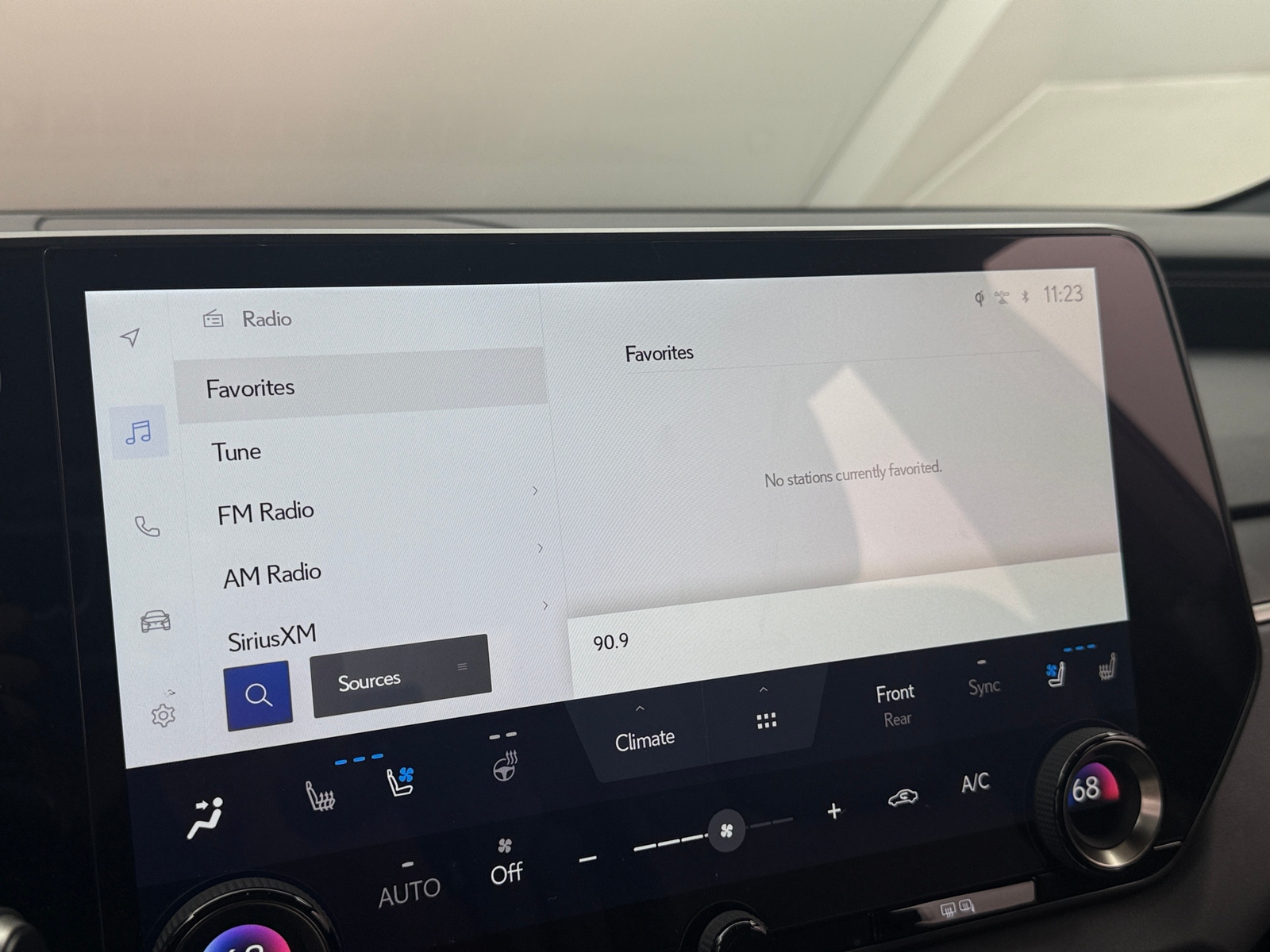 Thumbnail: 2023 Lexus RX - 3