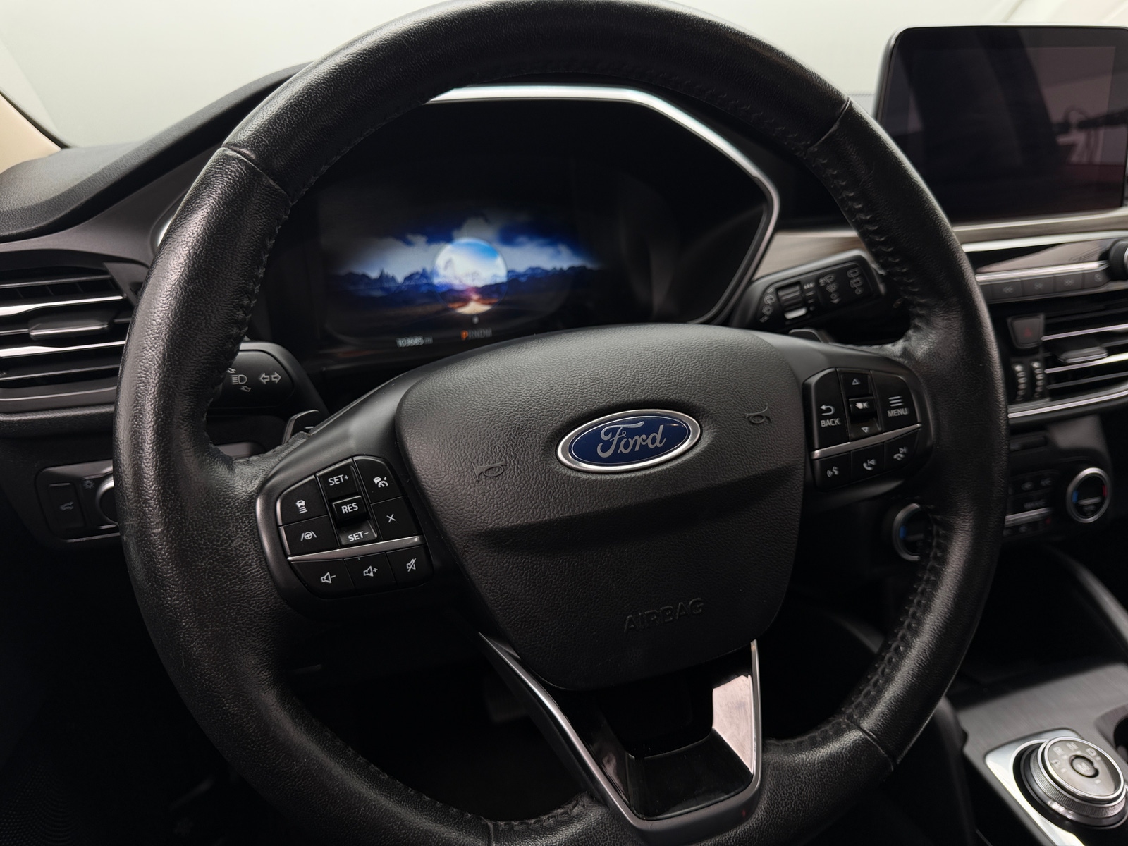 Thumbnail: 2020 Ford Escape - 4