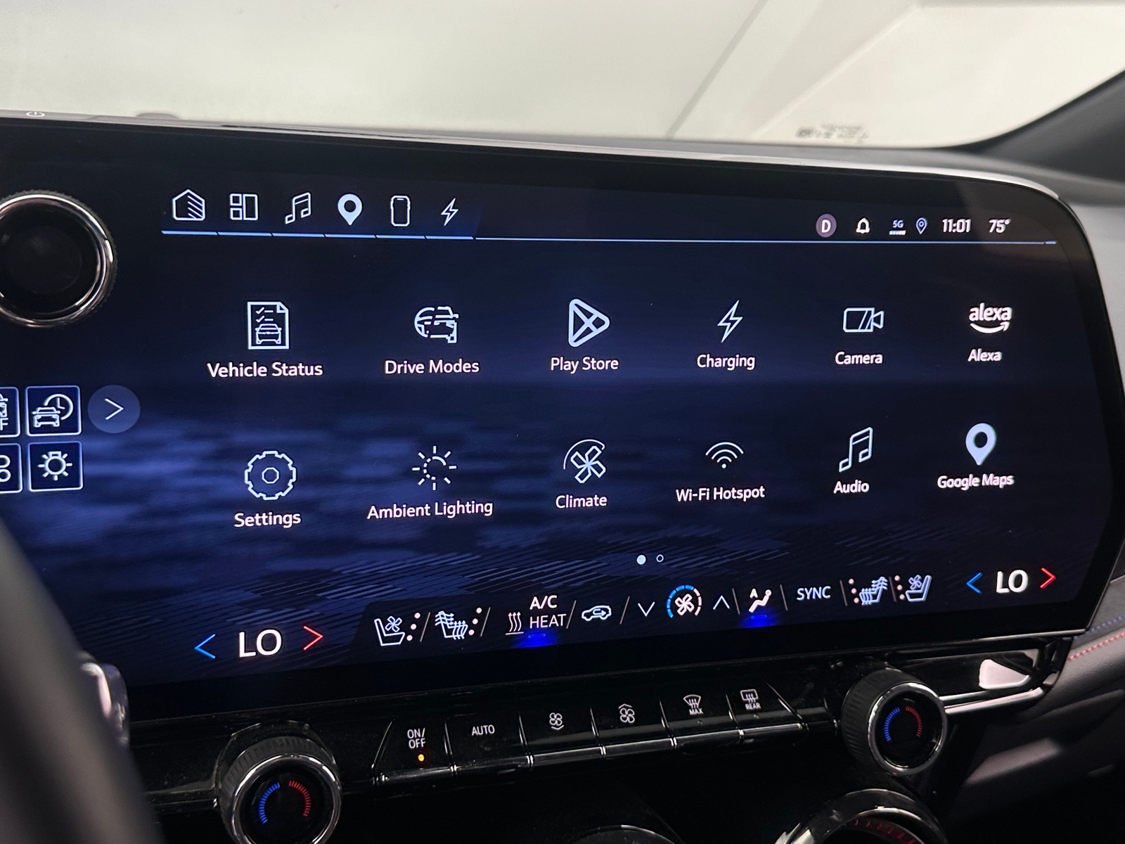 Thumbnail: 2024 Chevrolet Blazer EV - 3