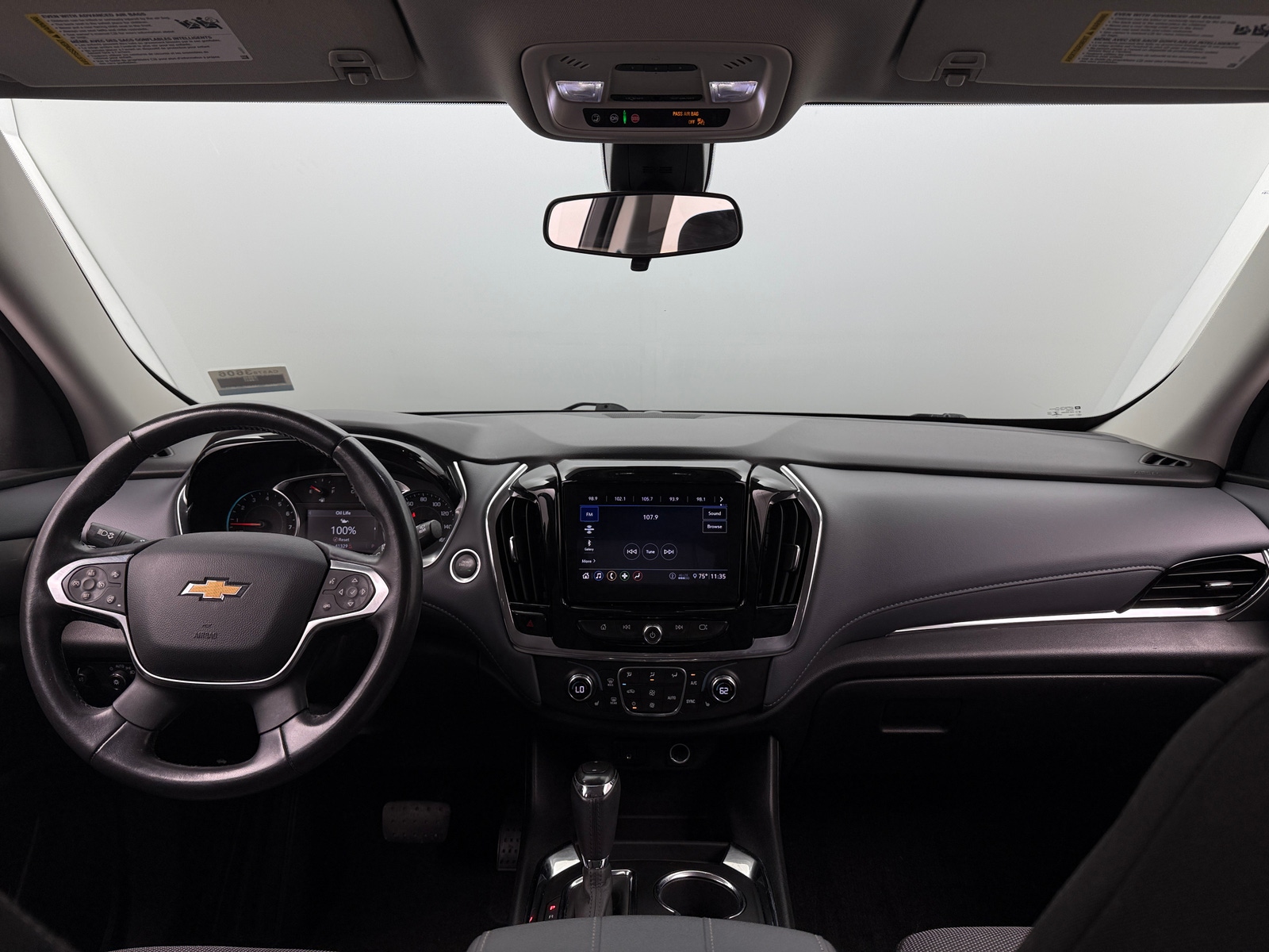 Thumbnail: 2020 Chevrolet Traverse - 3