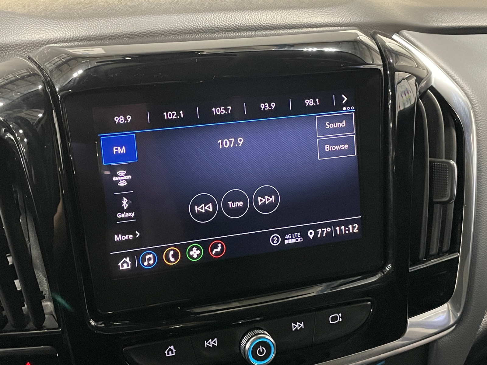 Thumbnail: 2020 Chevrolet Traverse - 4