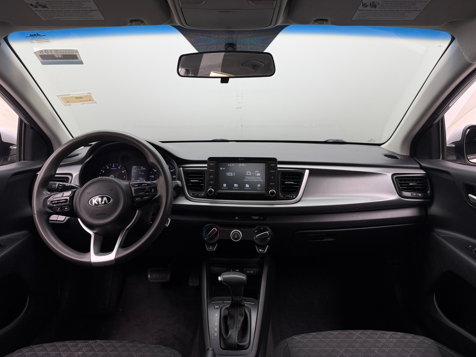 Thumbnail: 2019 Kia Rio - 3