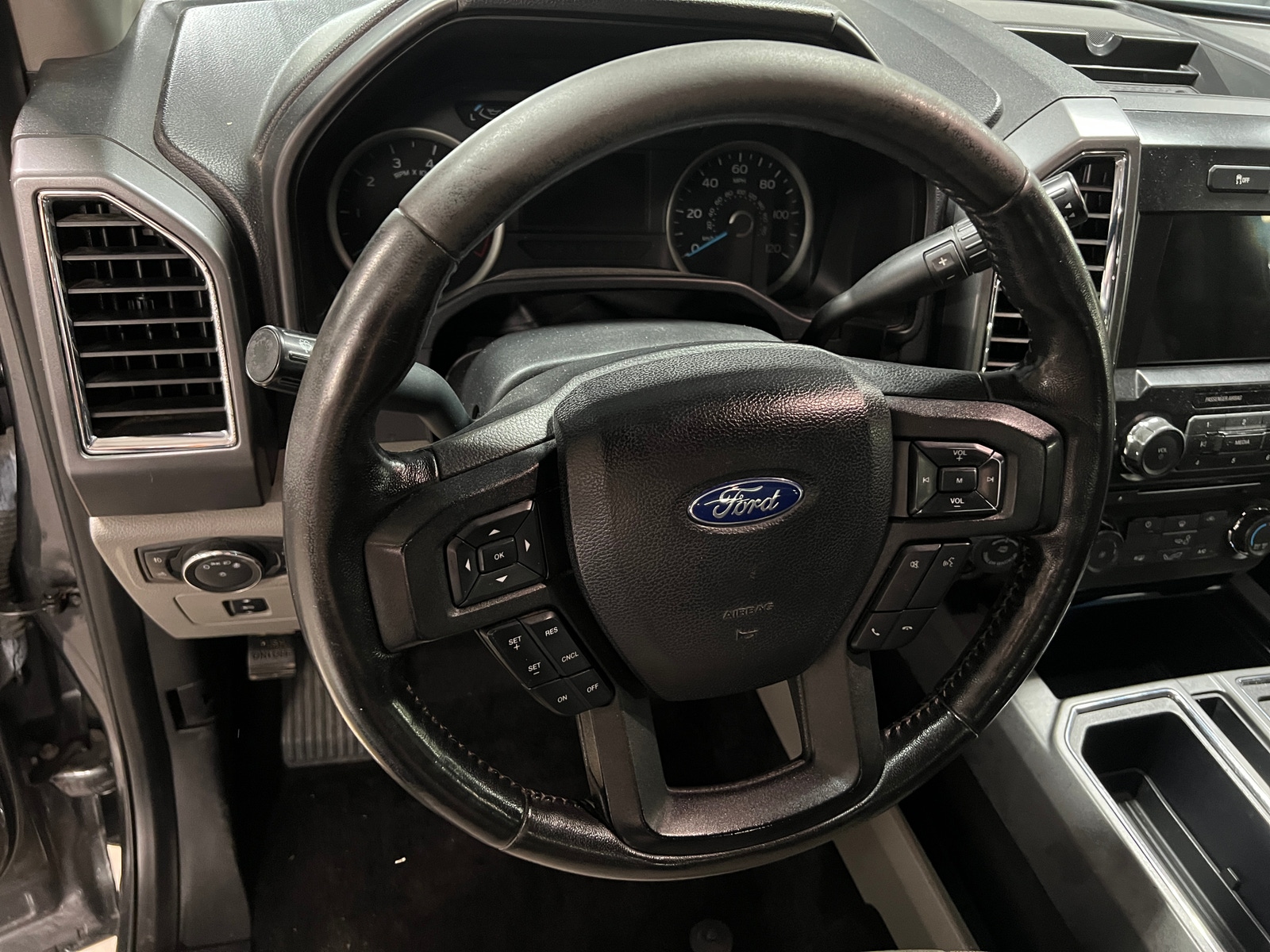 Thumbnail: 2017 Ford Econoline - 5