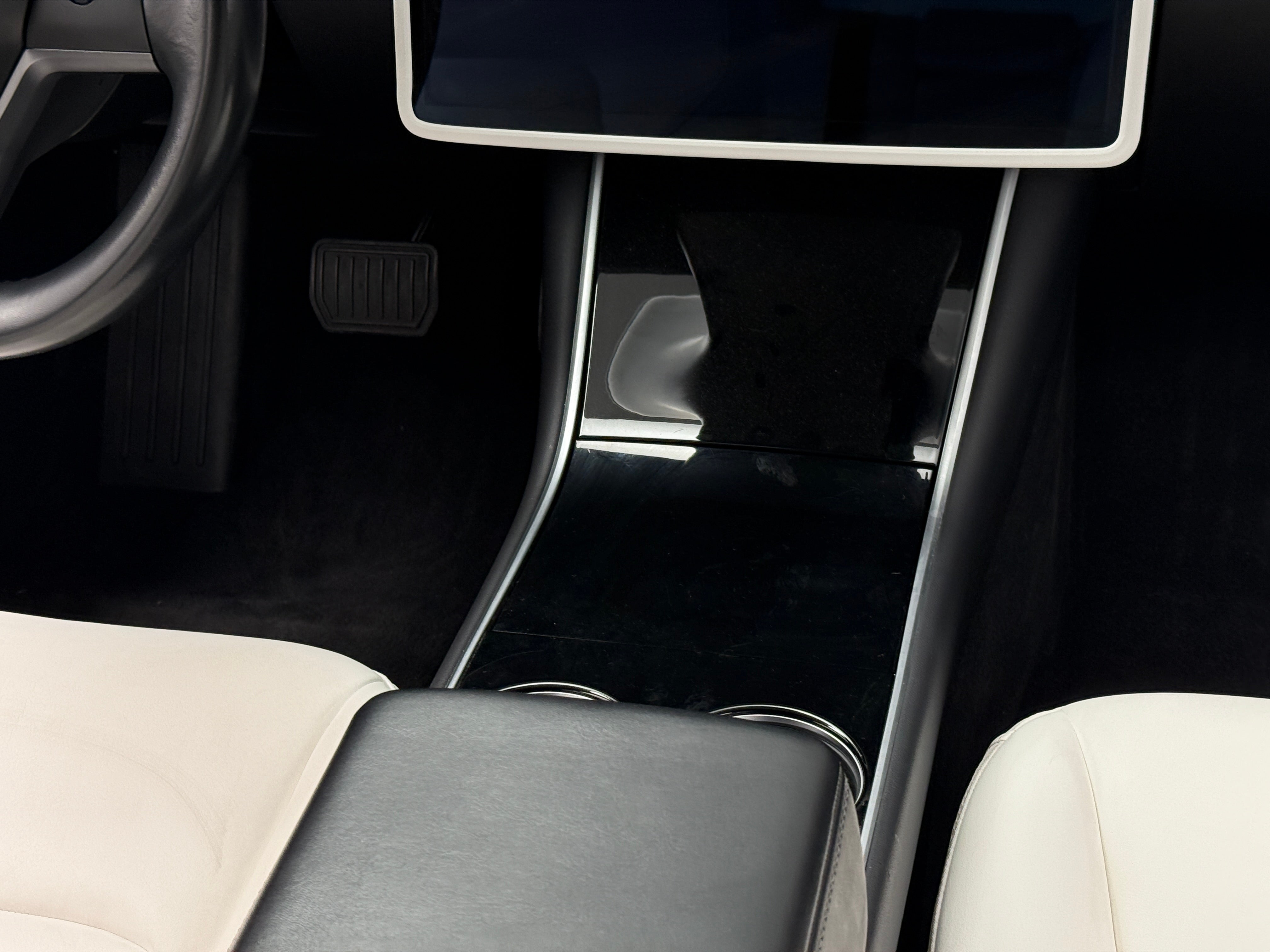 Used 2019 Tesla Model 3 Long Range with VIN 5YJ3E1EB6KF391836 for sale in Oak Creek, WI