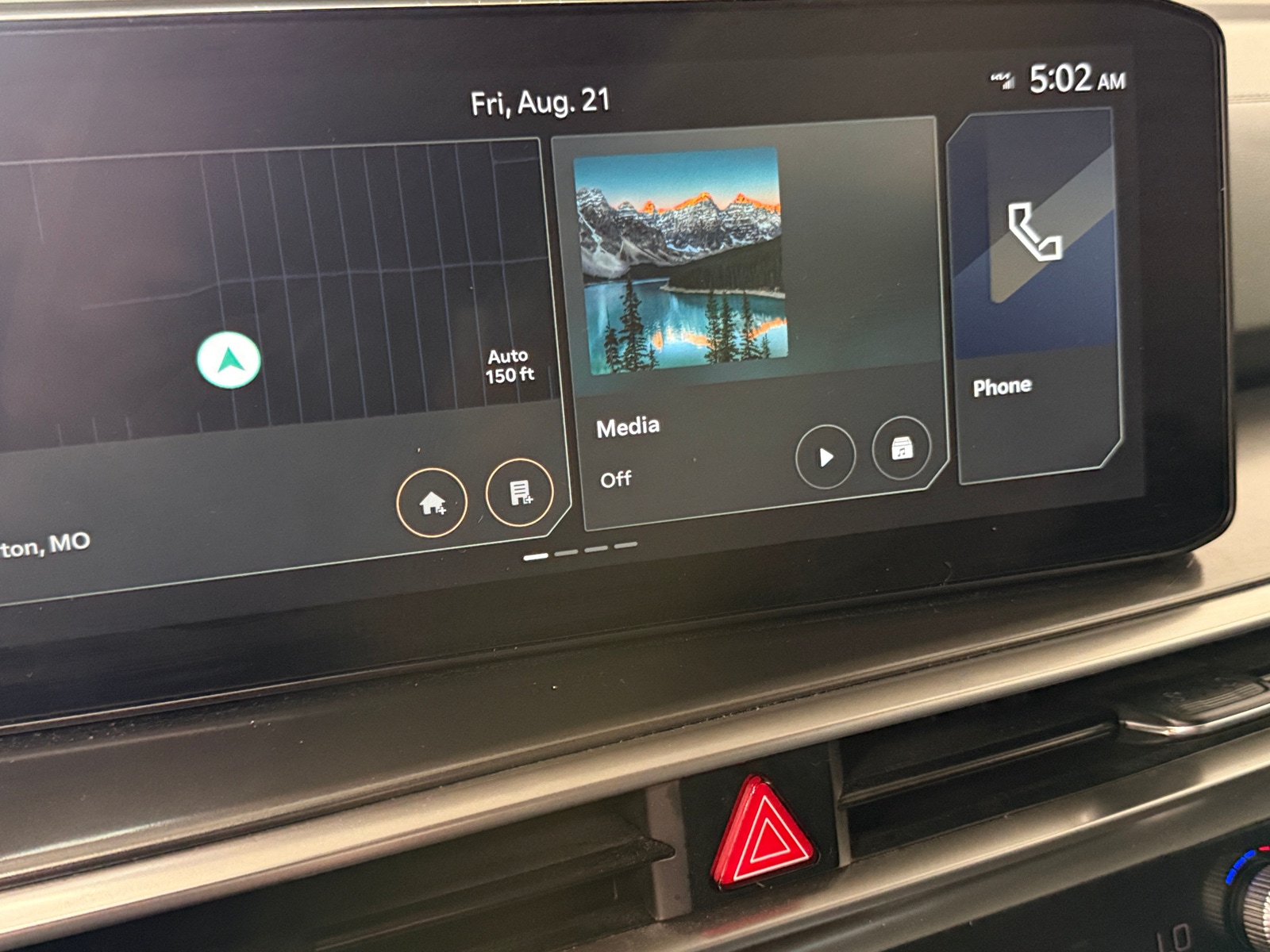 Thumbnail: 2024 Kia Sorento - 3