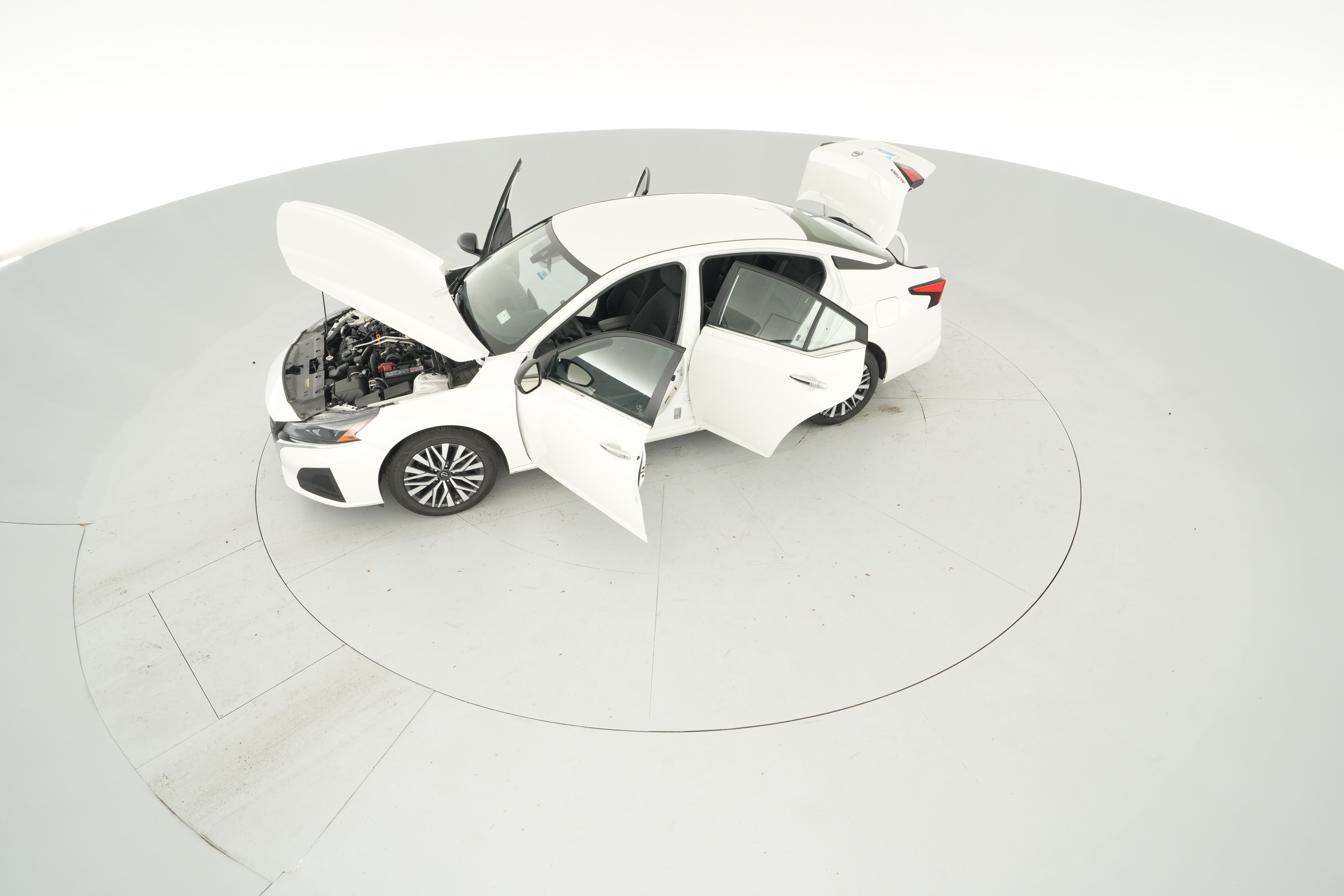 2025 Nissan Altima SV - Photo 22
