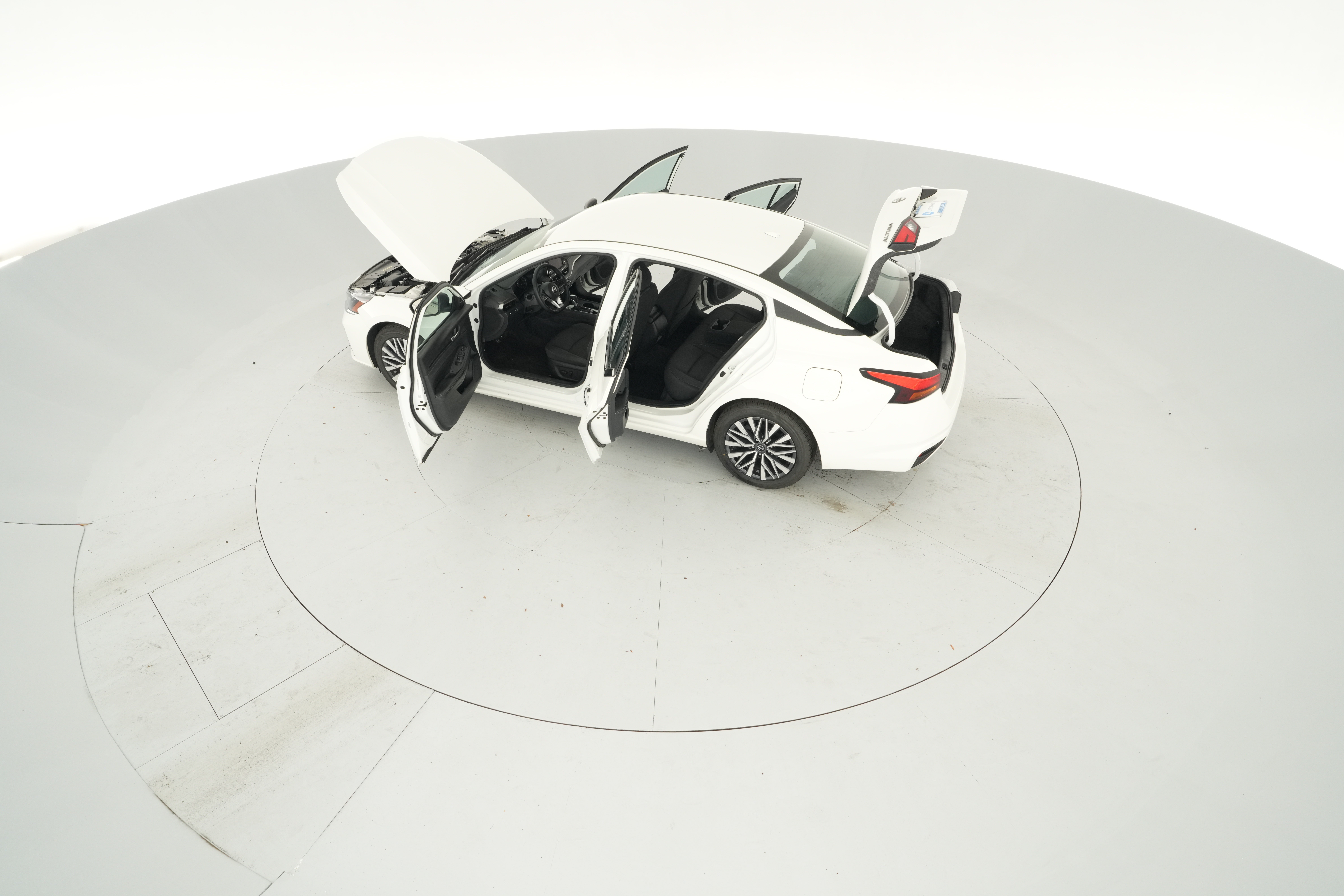 2025 Nissan Altima SV - Photo 24